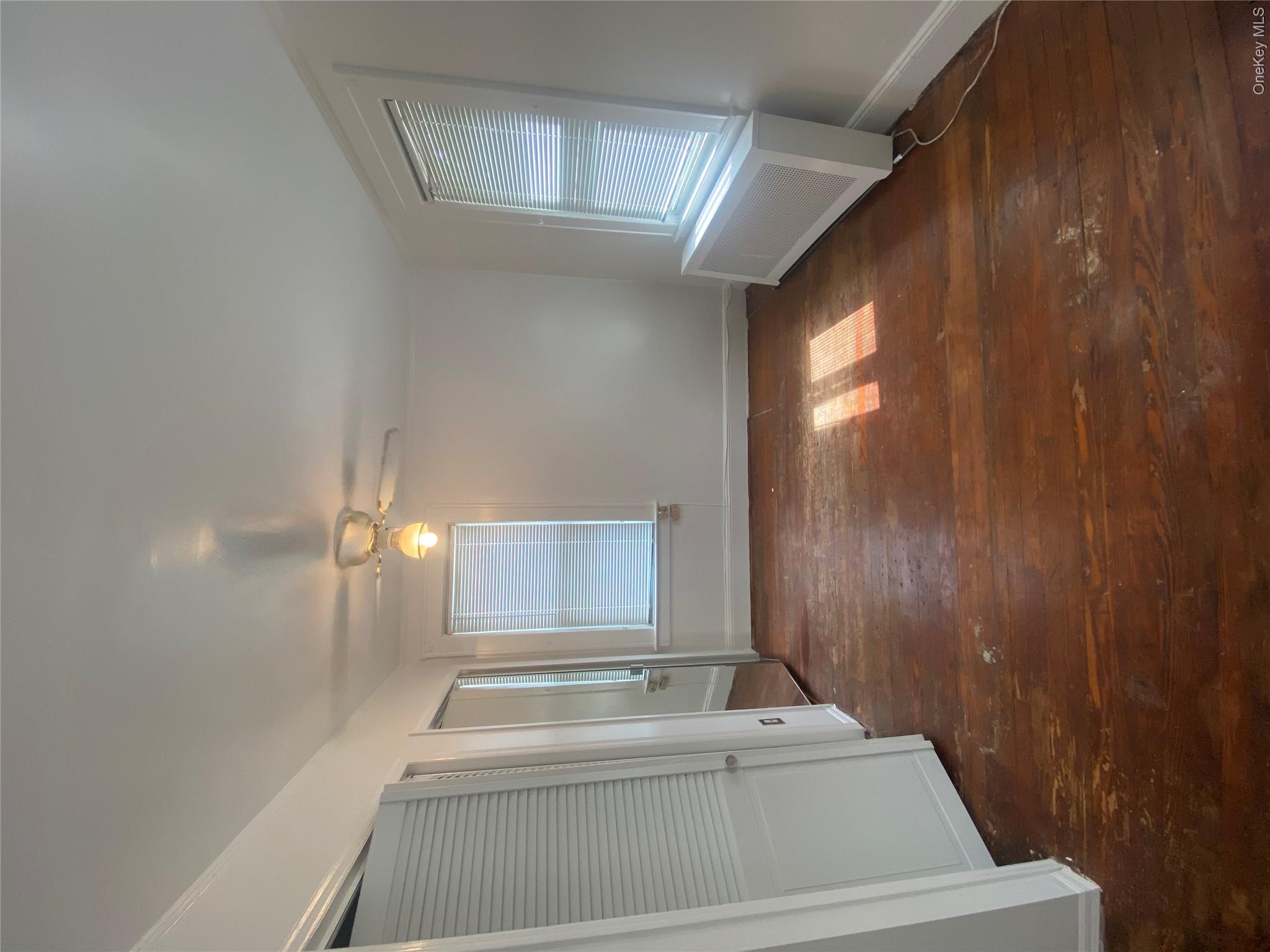 4342 Bruner Avenue Property Photo 13