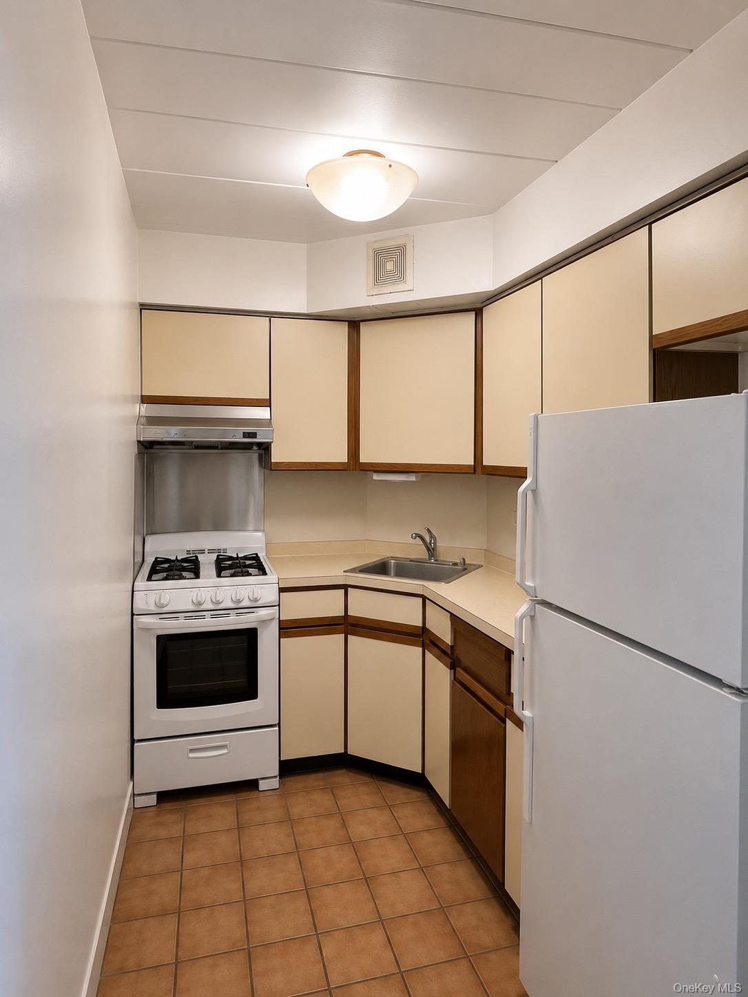 139-35 35th Avenue 1a Property Photo 10