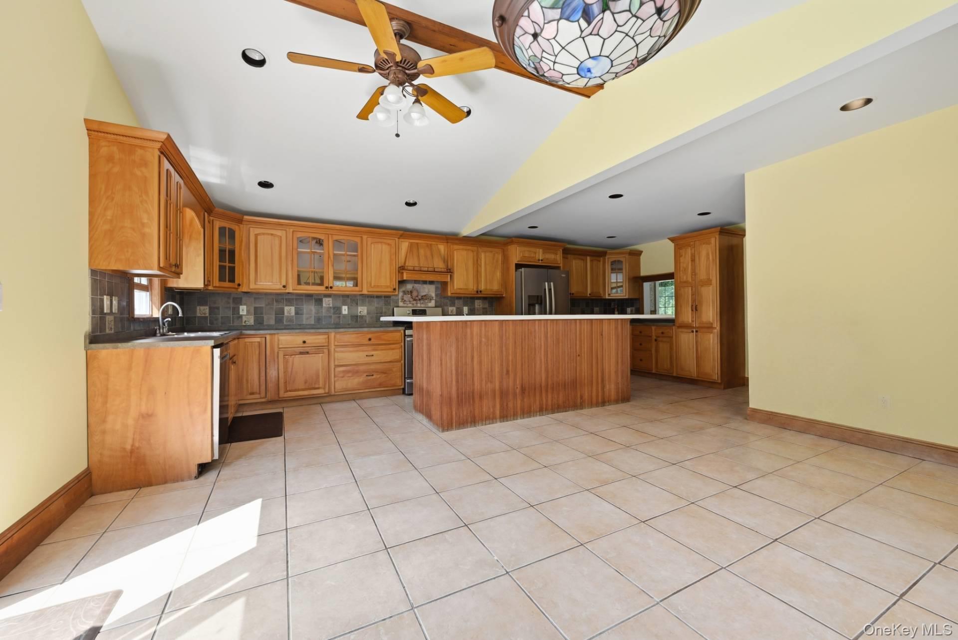 249 Sunset Avenue Property Photo 8