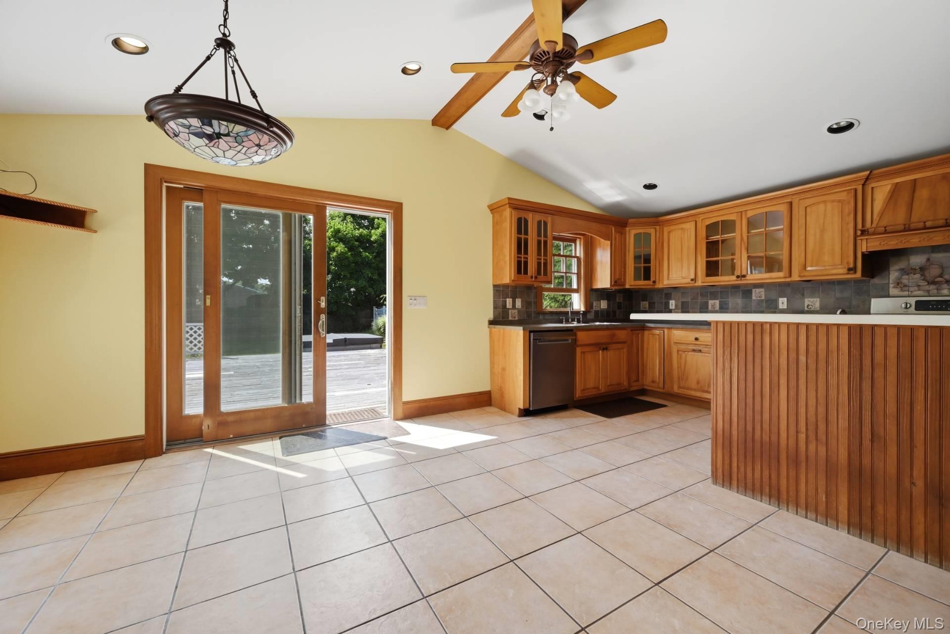 249 Sunset Avenue Property Photo 9