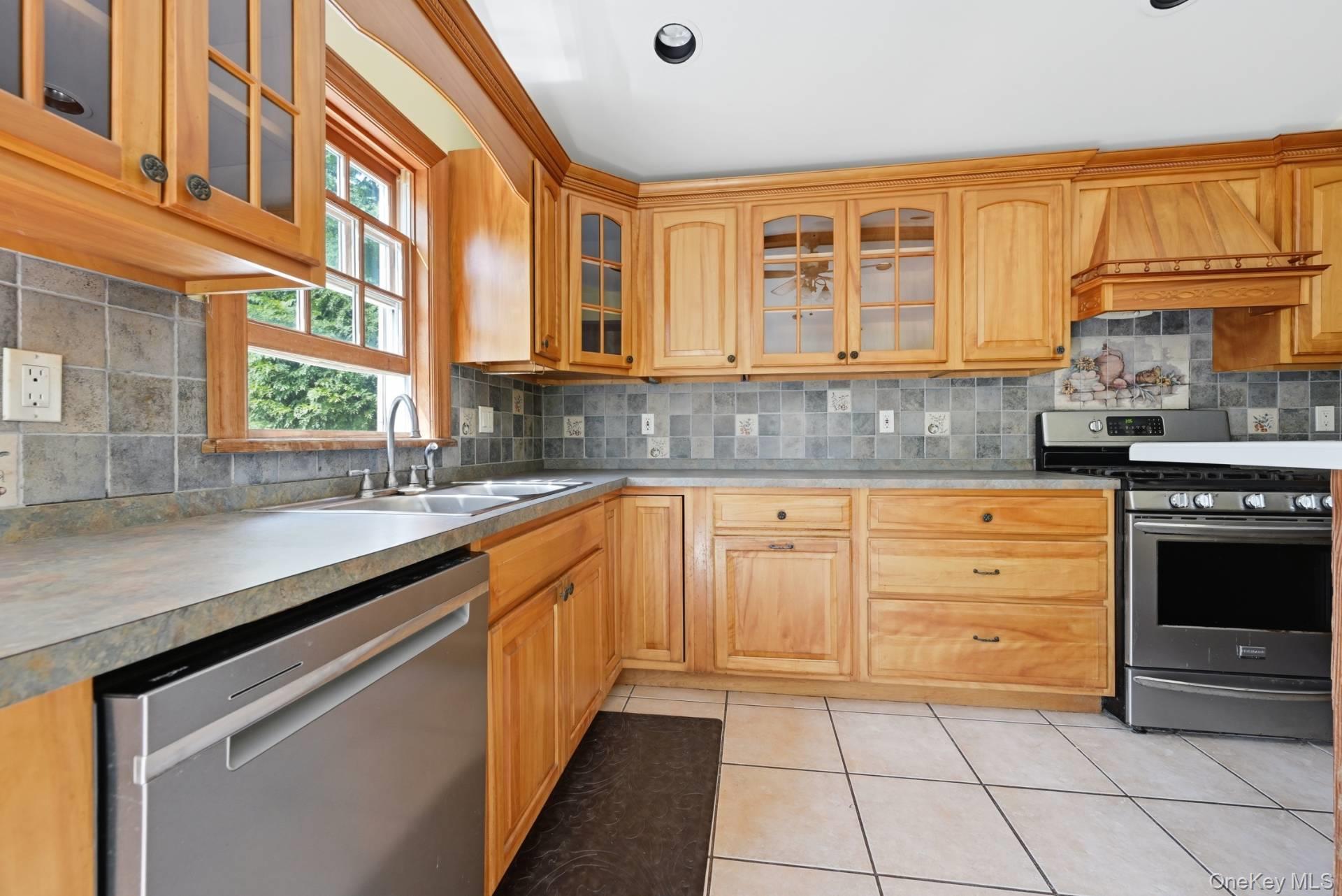 249 Sunset Avenue Property Photo 11