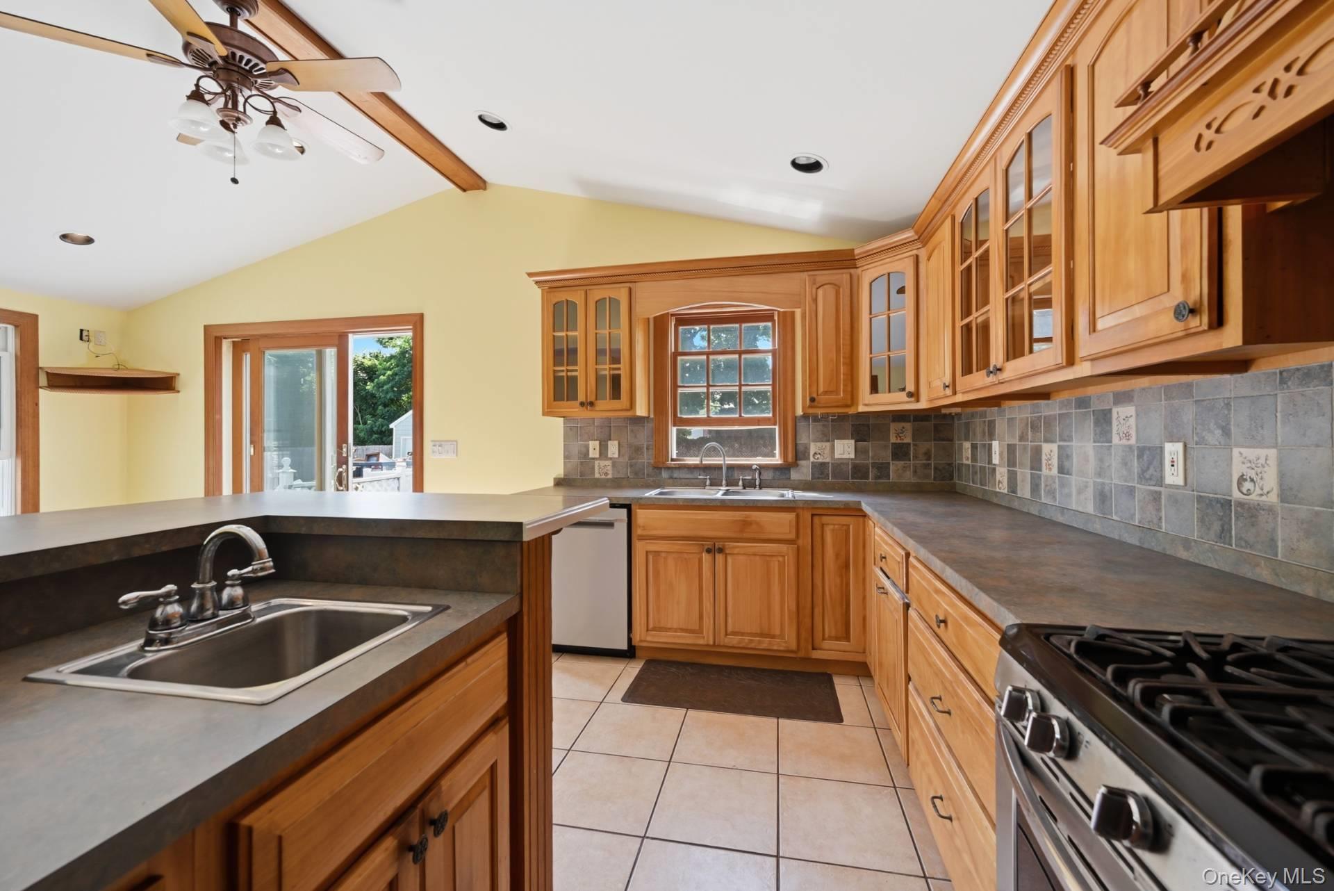 249 Sunset Avenue Property Photo 12