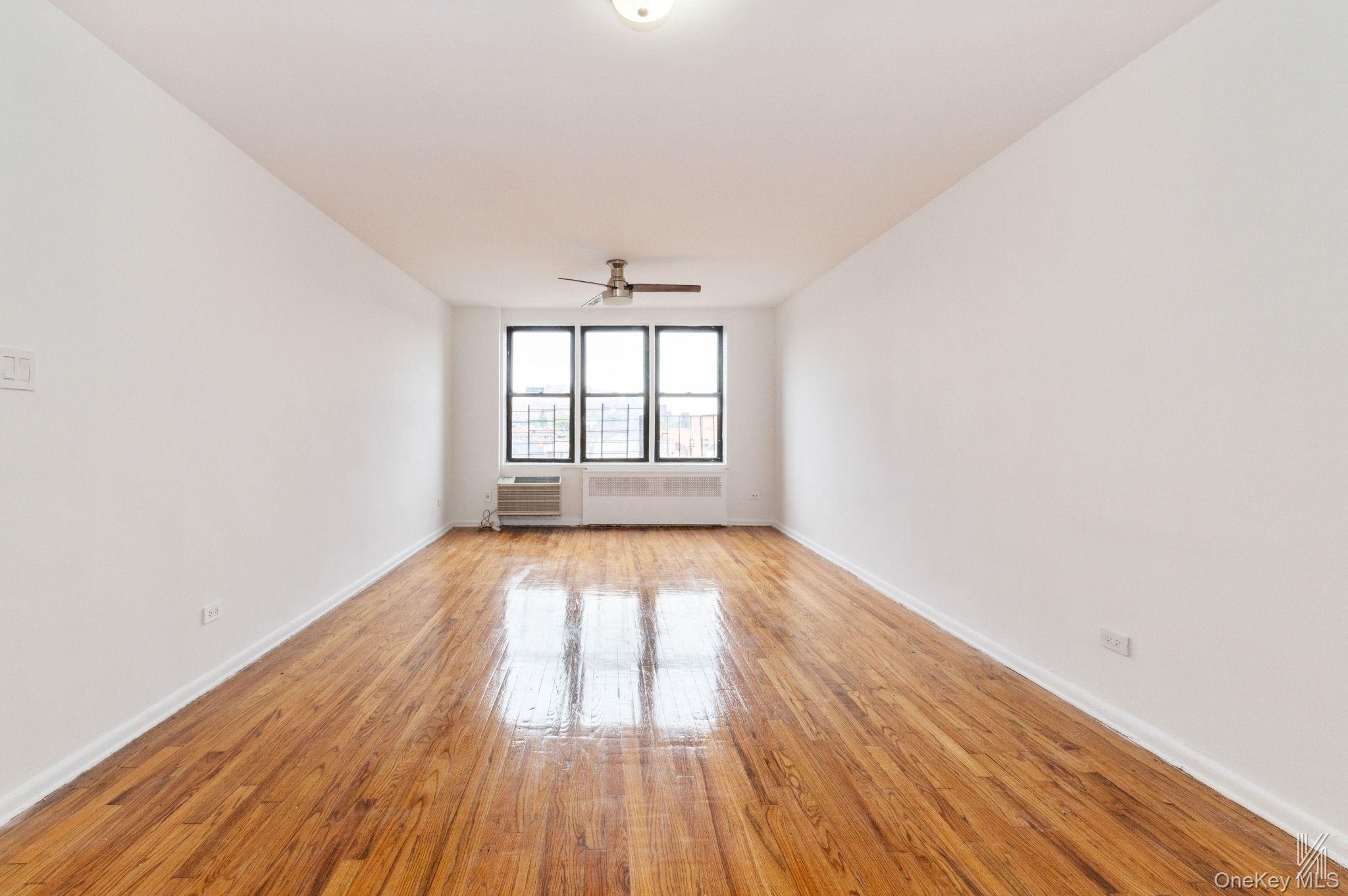41-42 73rd Street 5b Property Photo 5