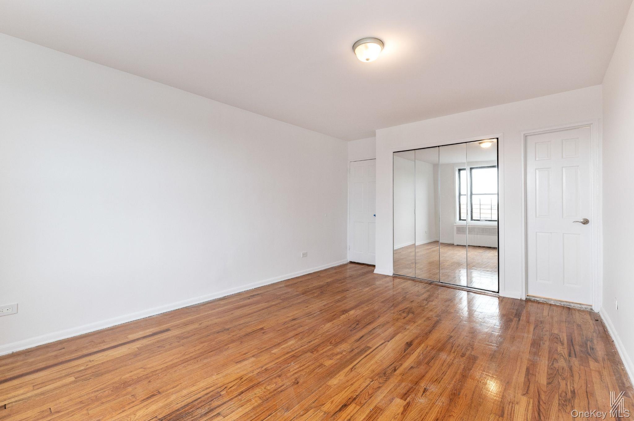 41-42 73rd Street 5b Property Photo 13