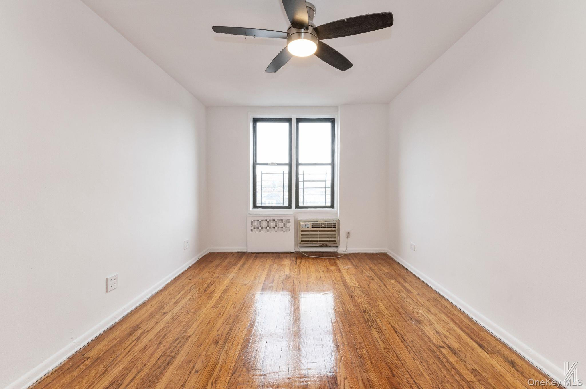 41-42 73rd Street 5b Property Photo 19