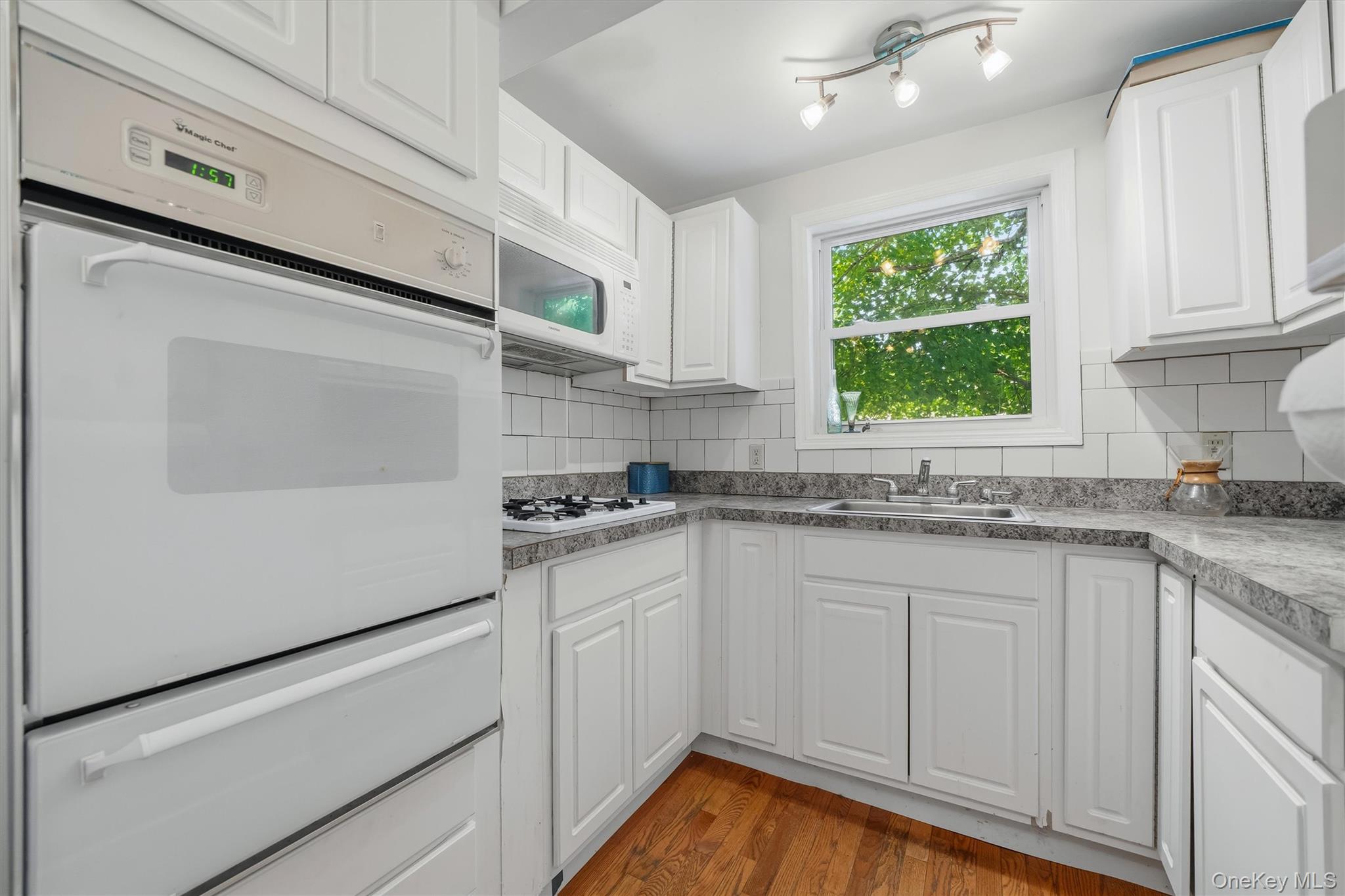 223 Yulan-barryville Road Property Photo 12