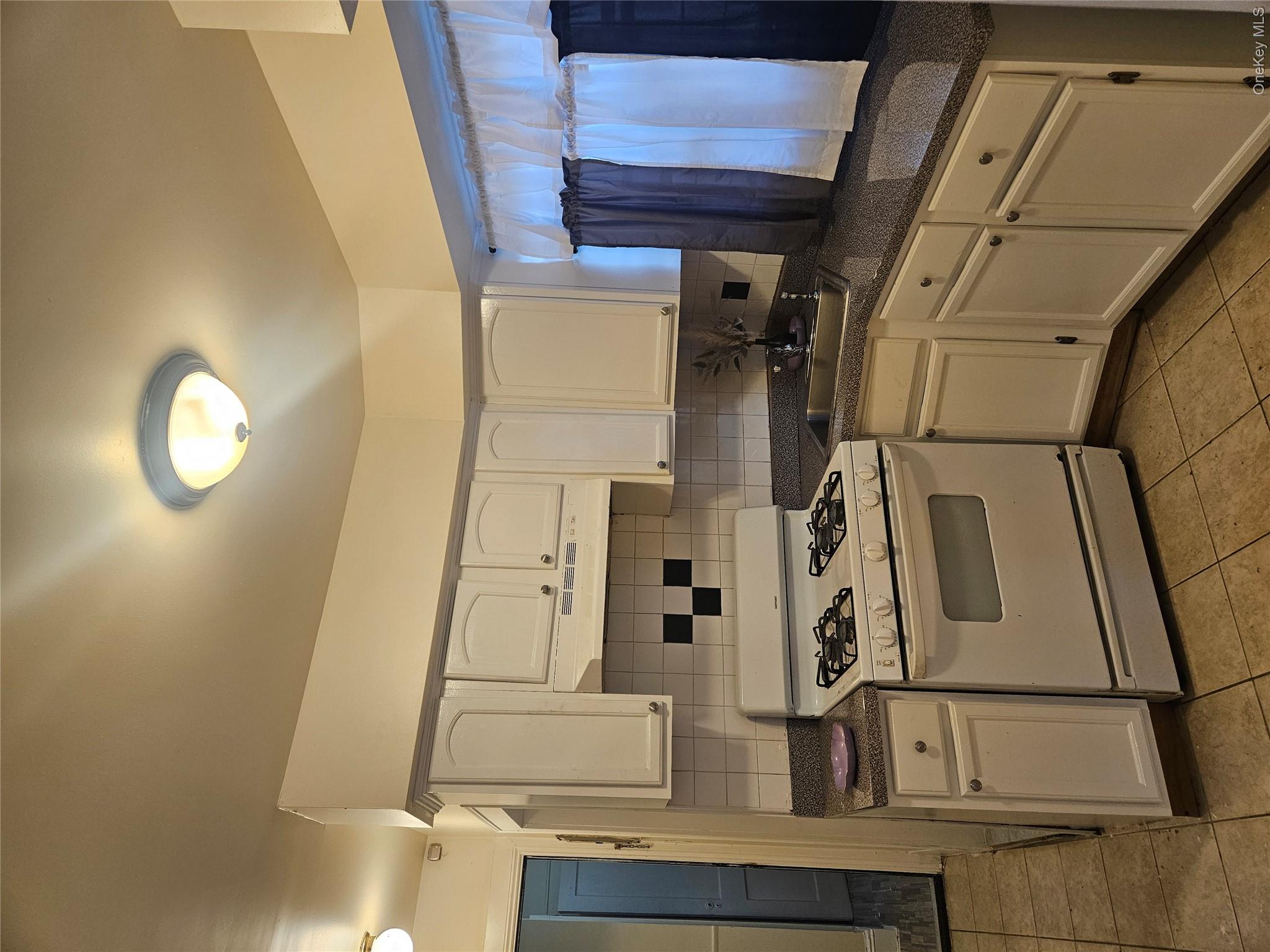 145-08 Arlington Terrace Property Photo 14