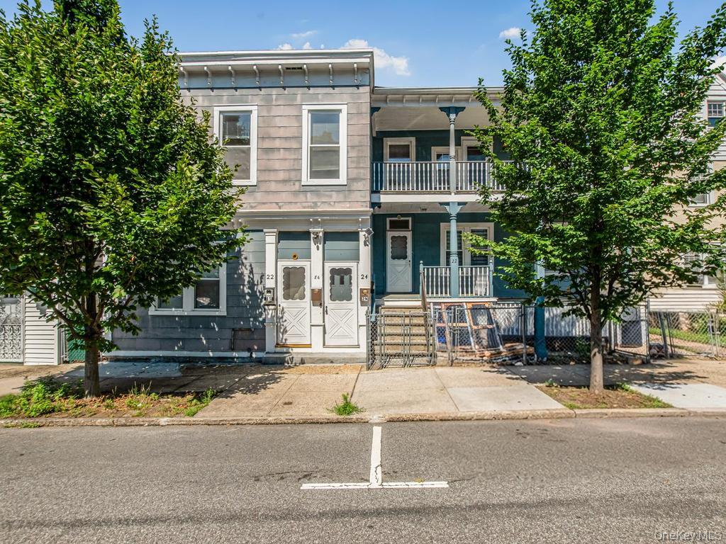 22-24 S Eckar Property Photo 1