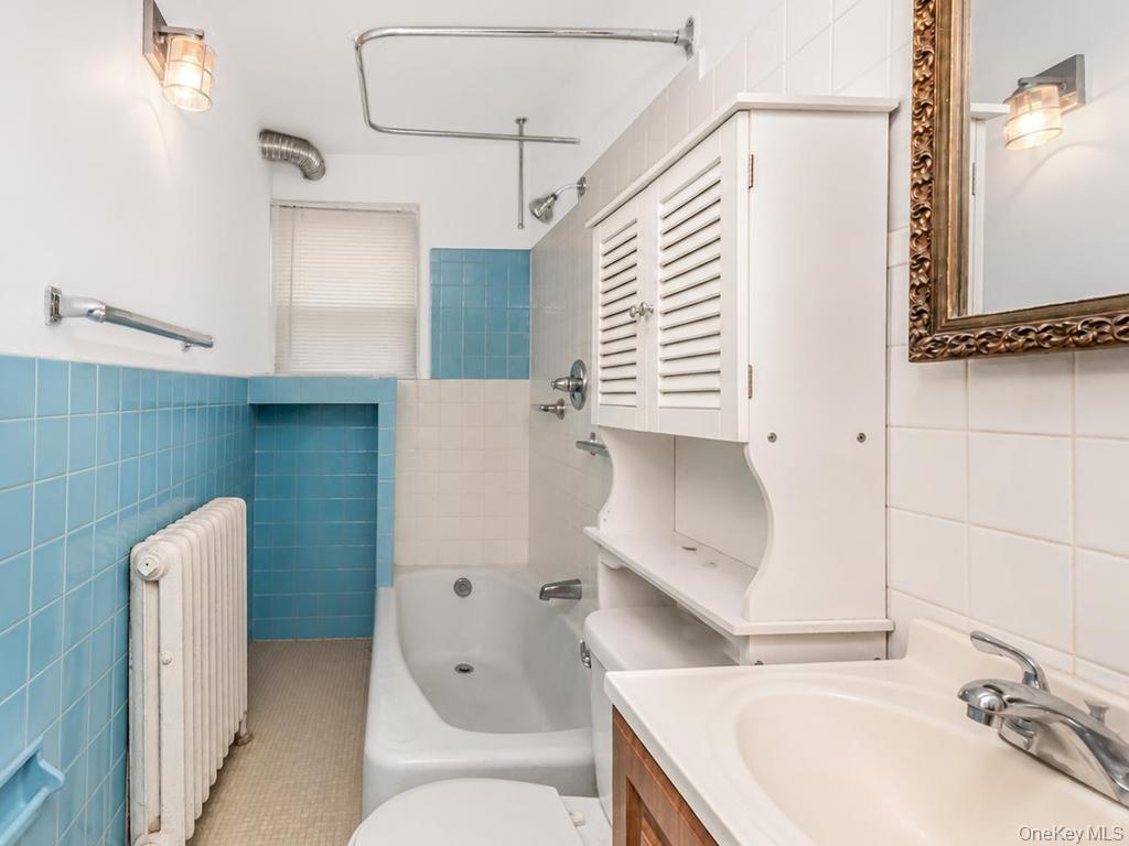 22-24 S Eckar Property Photo 2