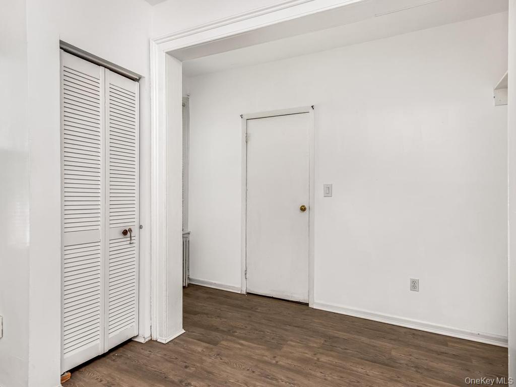 22-24 S Eckar Property Photo 12