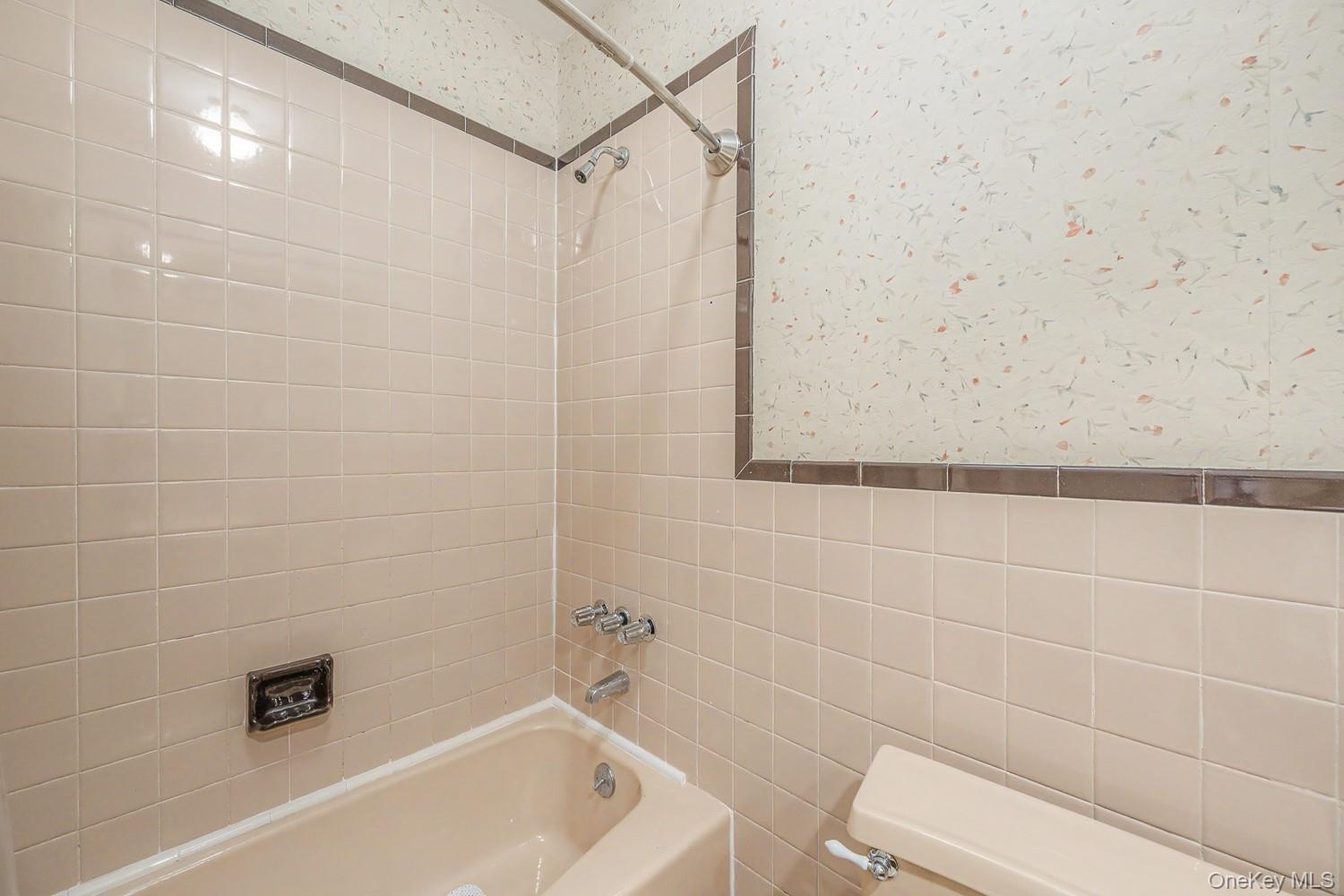 4703 30th Avenue Property Photo 24