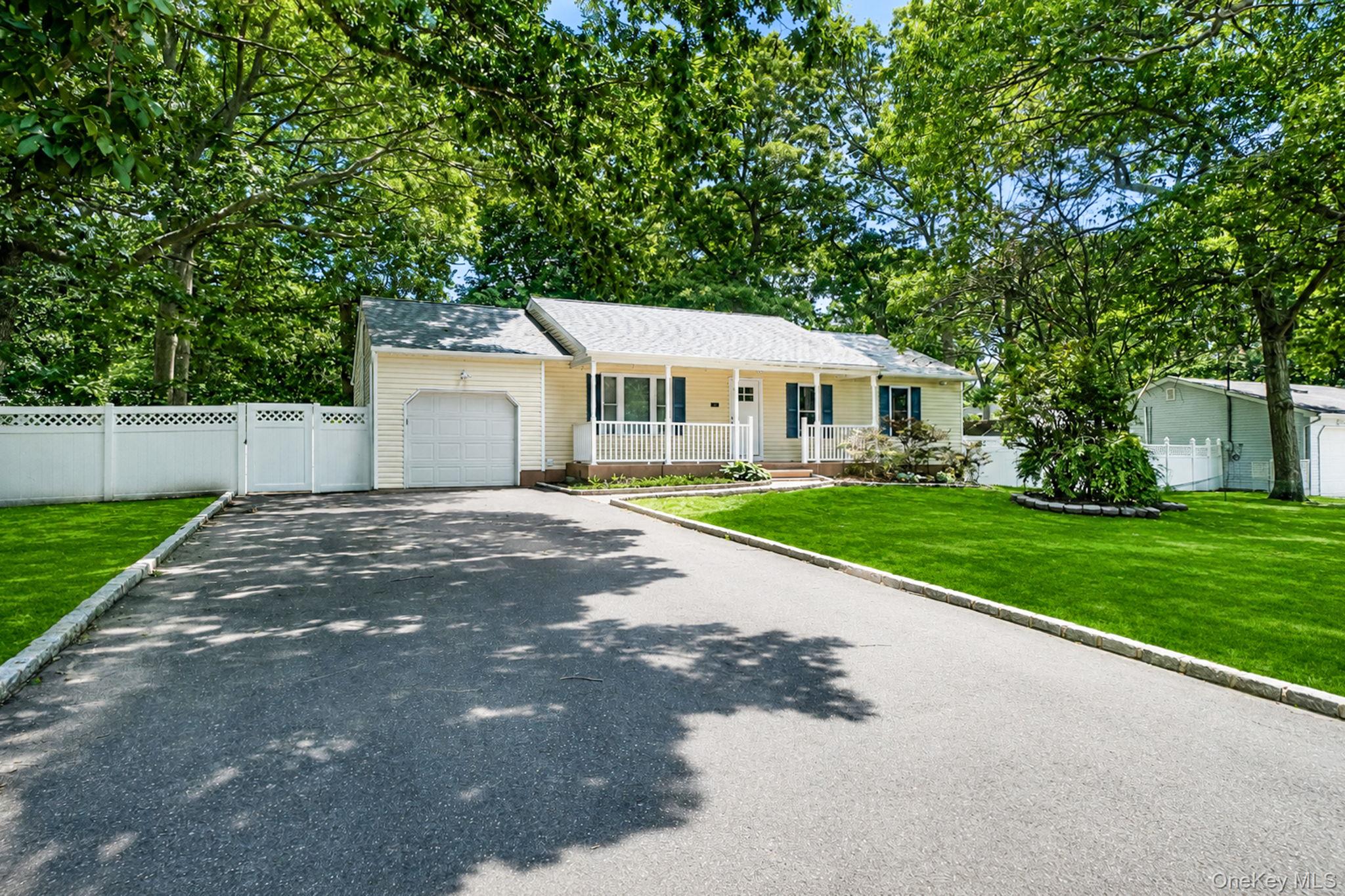 25 Heston Road Property Photo 1