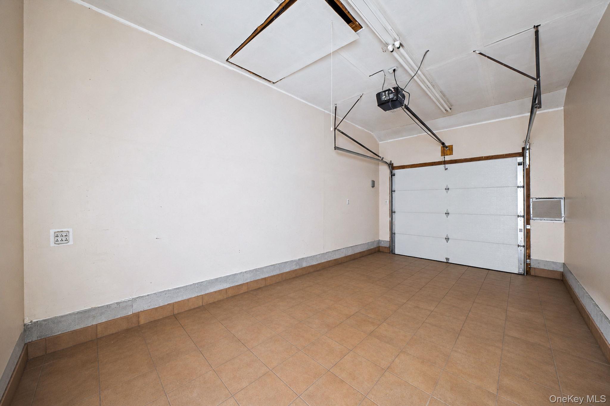 25 Heston Road Property Photo 38