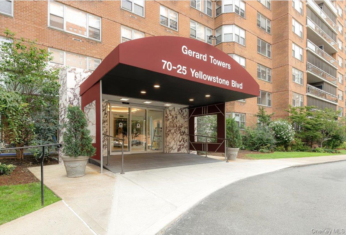 70-25 Yellowstone Boulevard 7X Property Photo 1