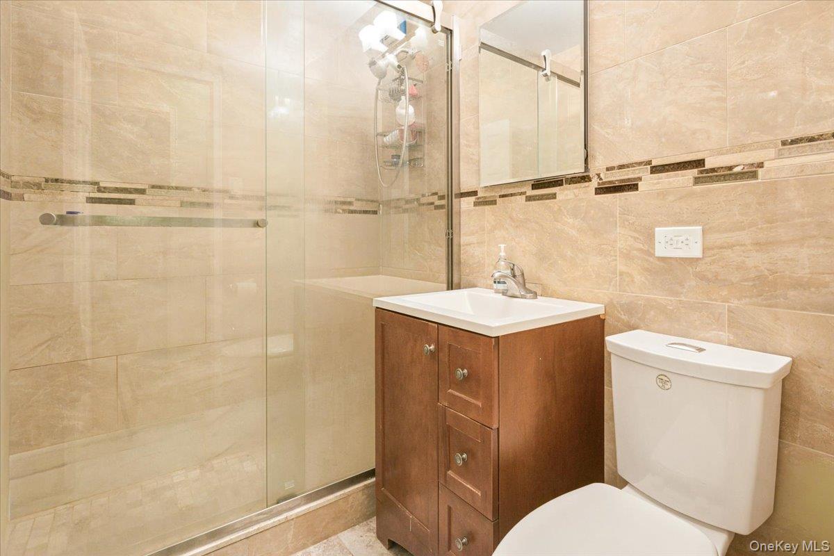 70-25 Yellowstone Boulevard 7x Property Photo 17