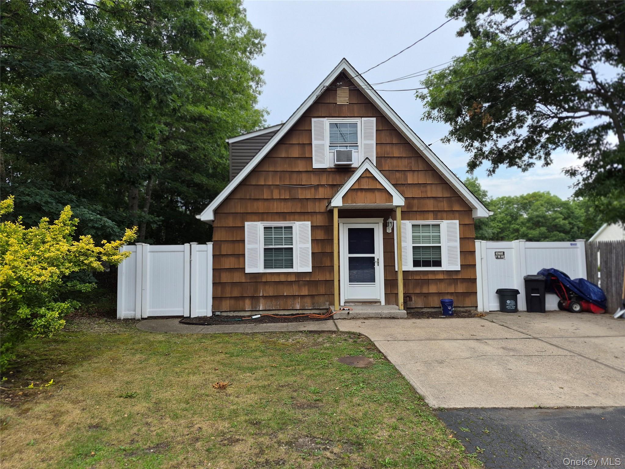 1128 N Ocean Avenue Property Photo 23