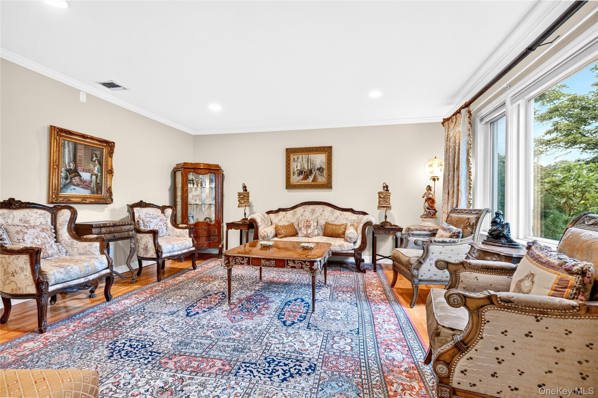 14 Bubenko Drive Property Photo 8