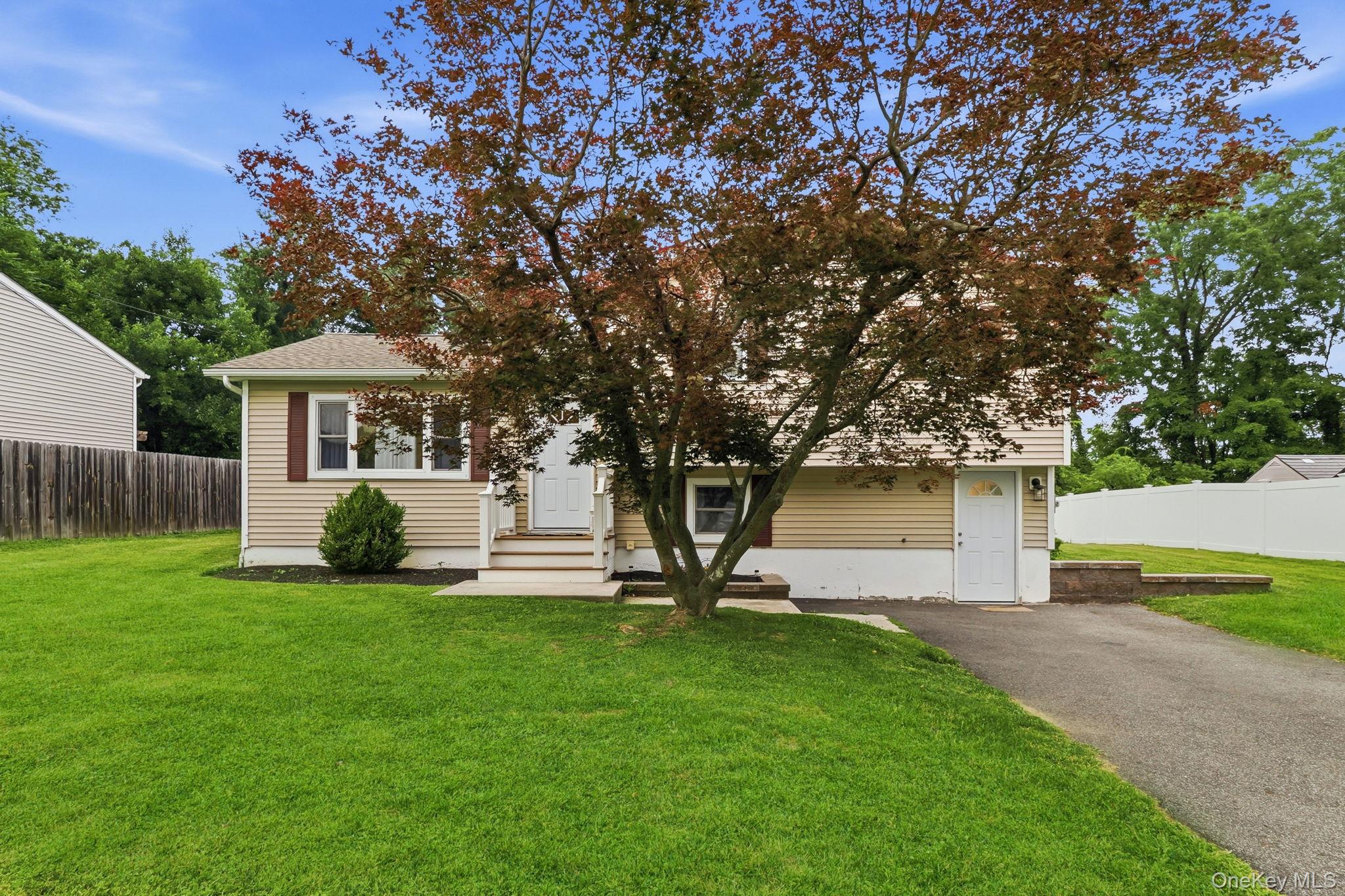 47 Riverview Drive Property Photo 1