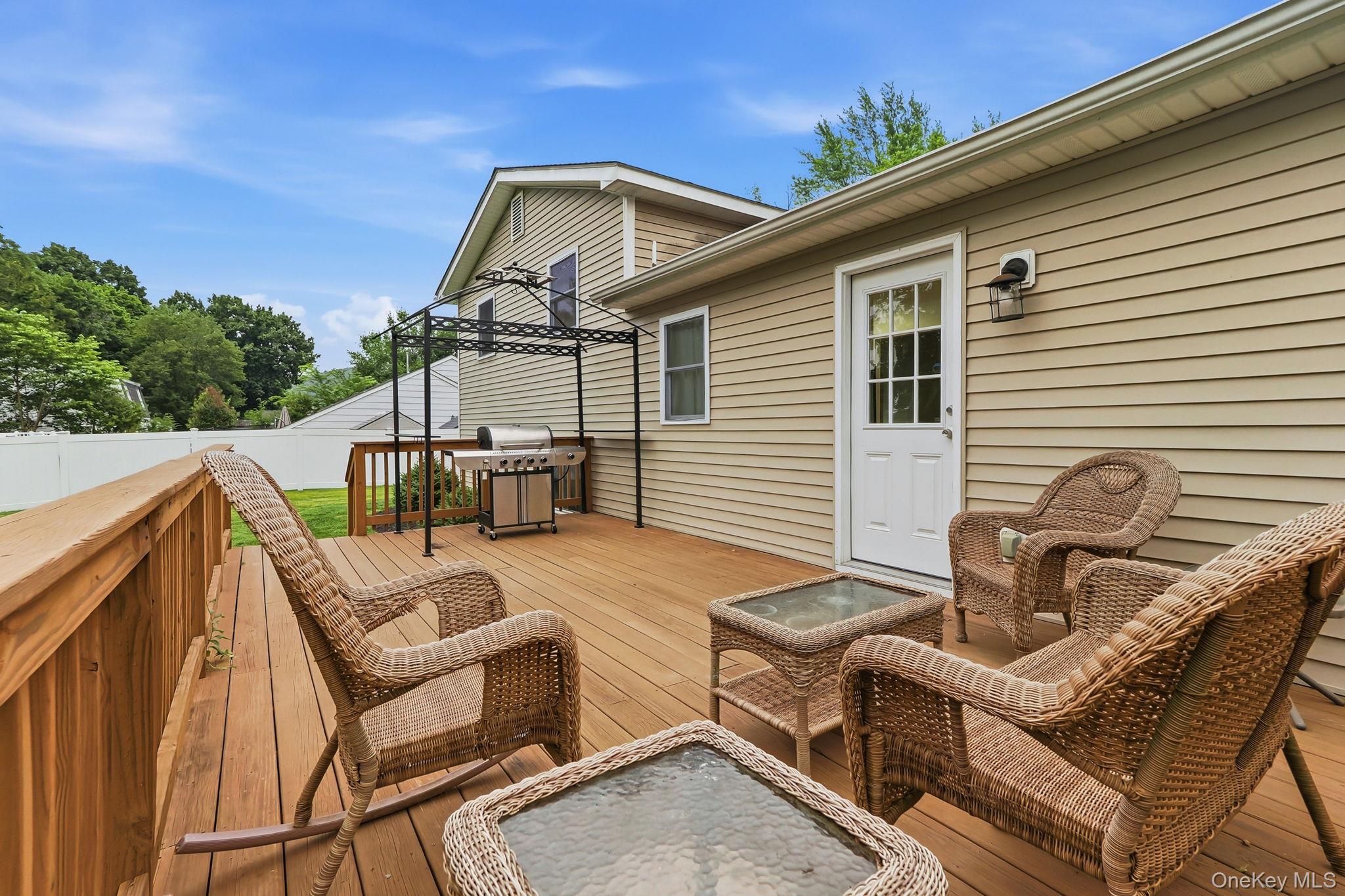 47 Riverview Drive Property Photo 24