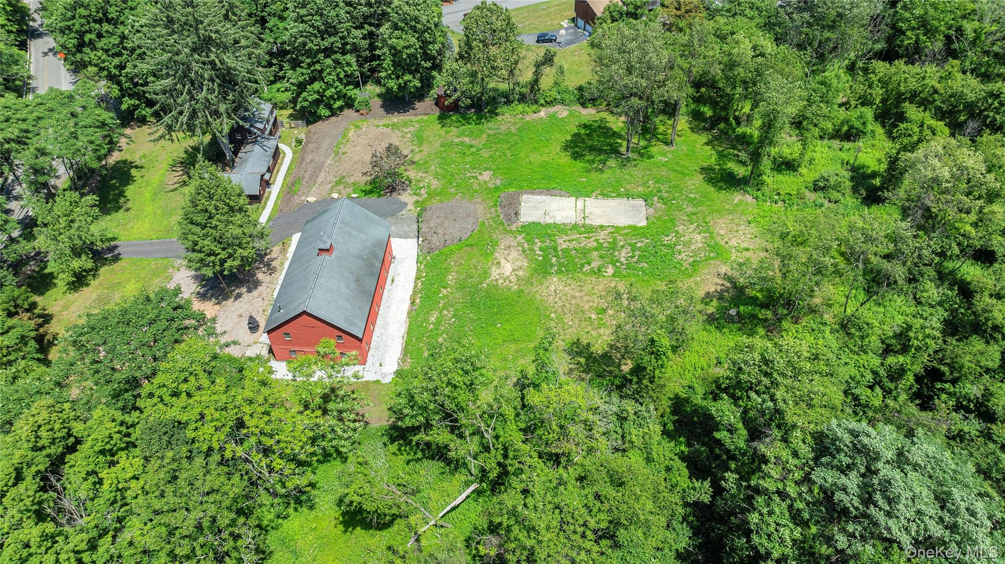 490 Peekskill Hollow Road Property Photo 10