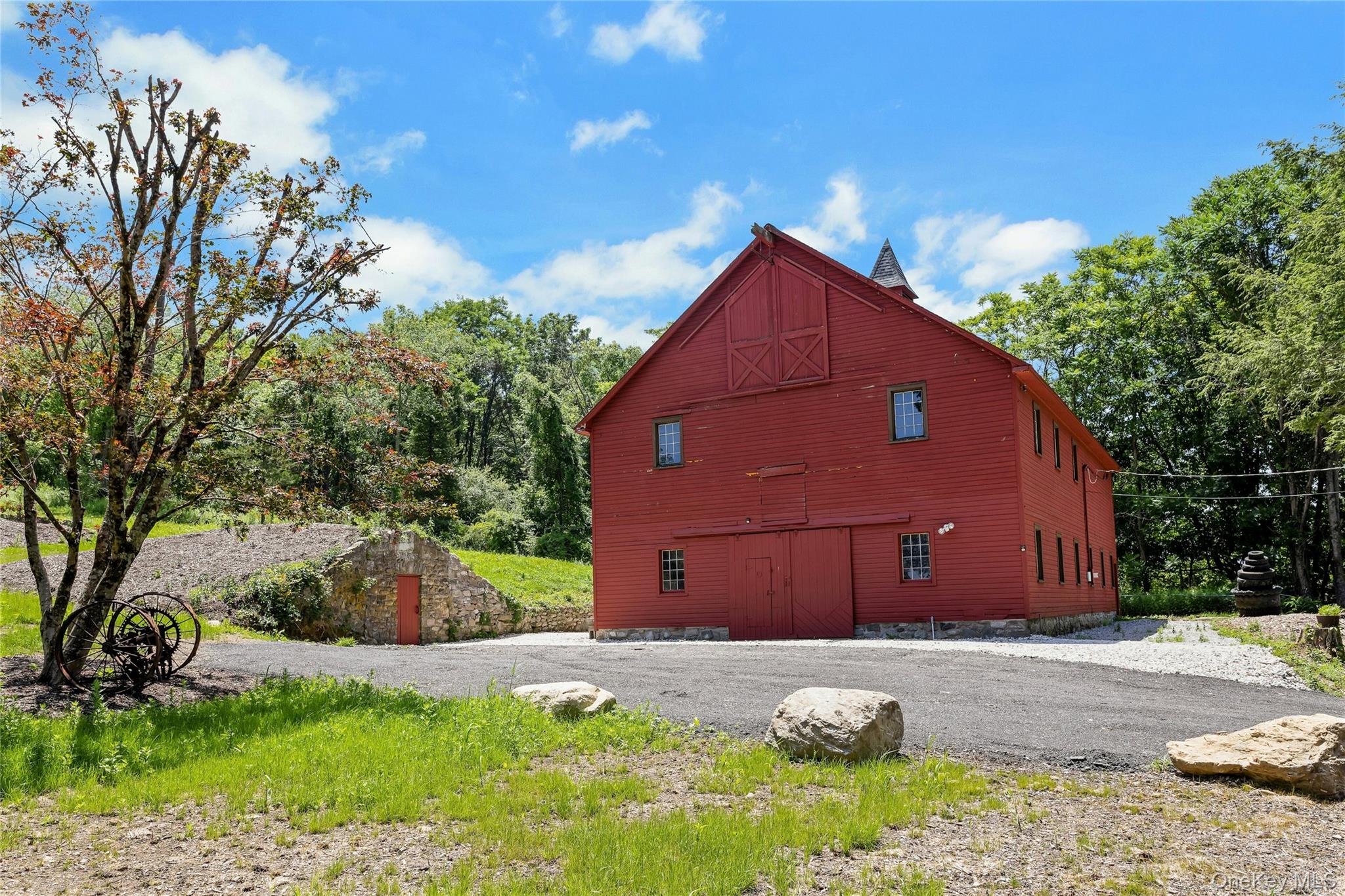 490 Peekskill Hollow Road Property Photo 31