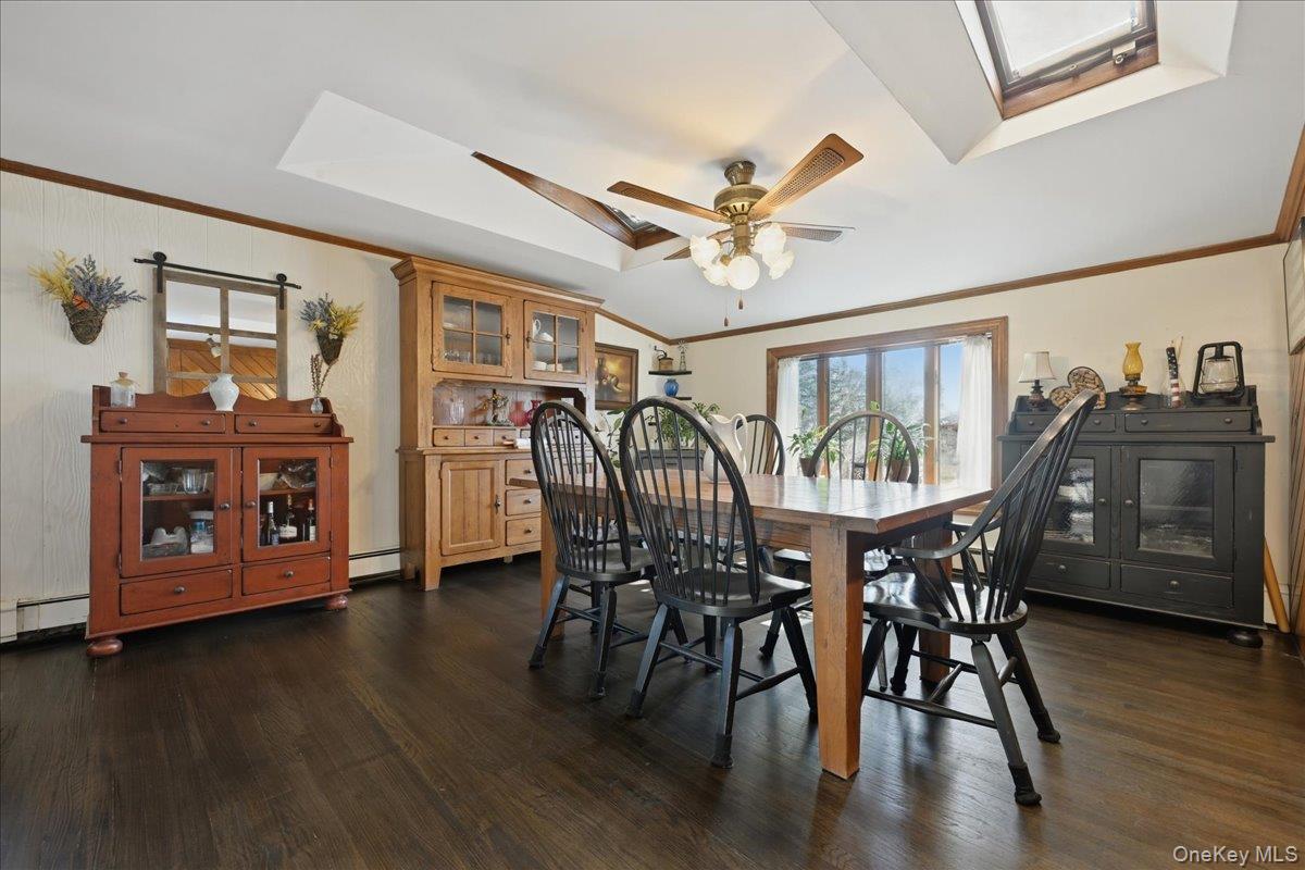 62 Linden Boulevard Property Photo 5