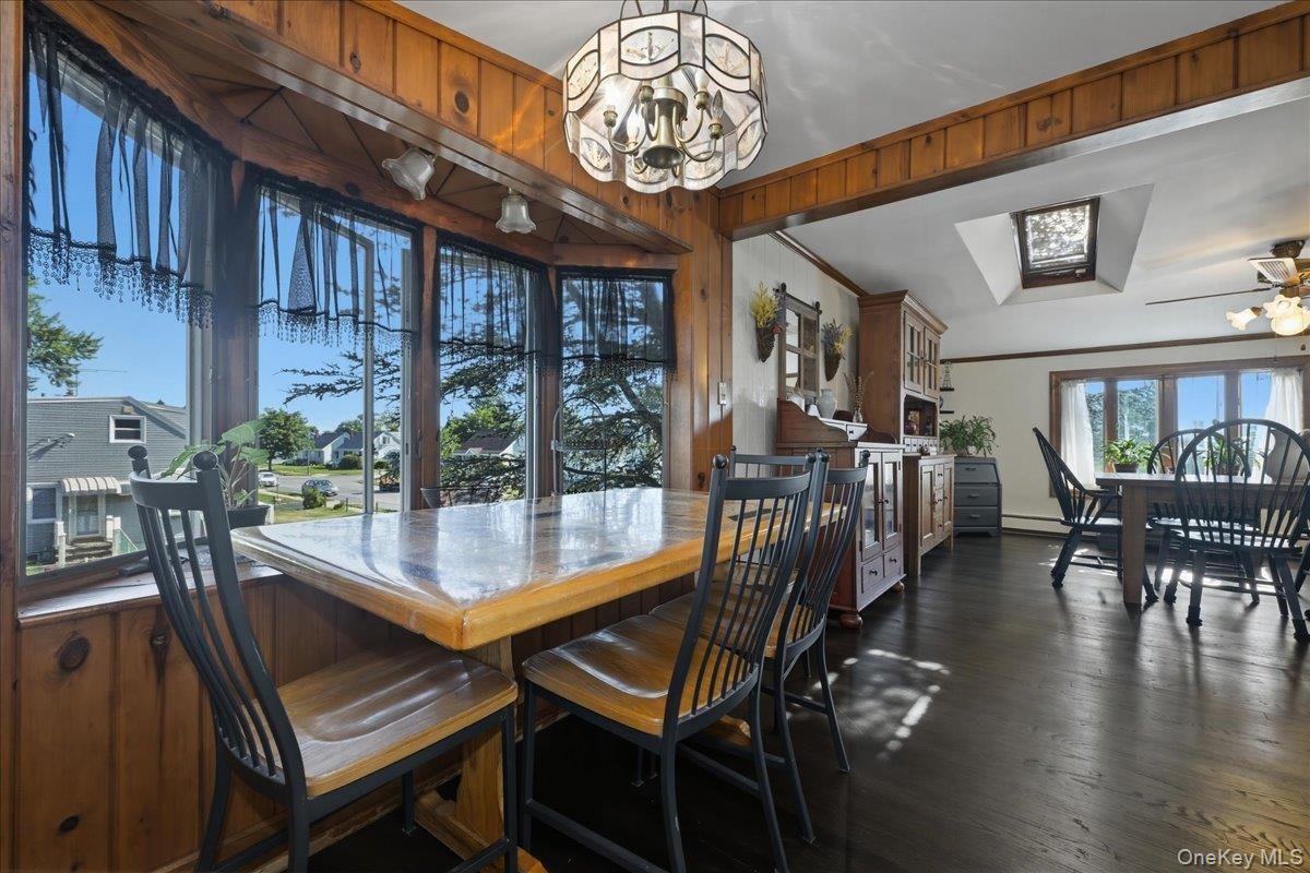 62 Linden Boulevard Property Photo 10