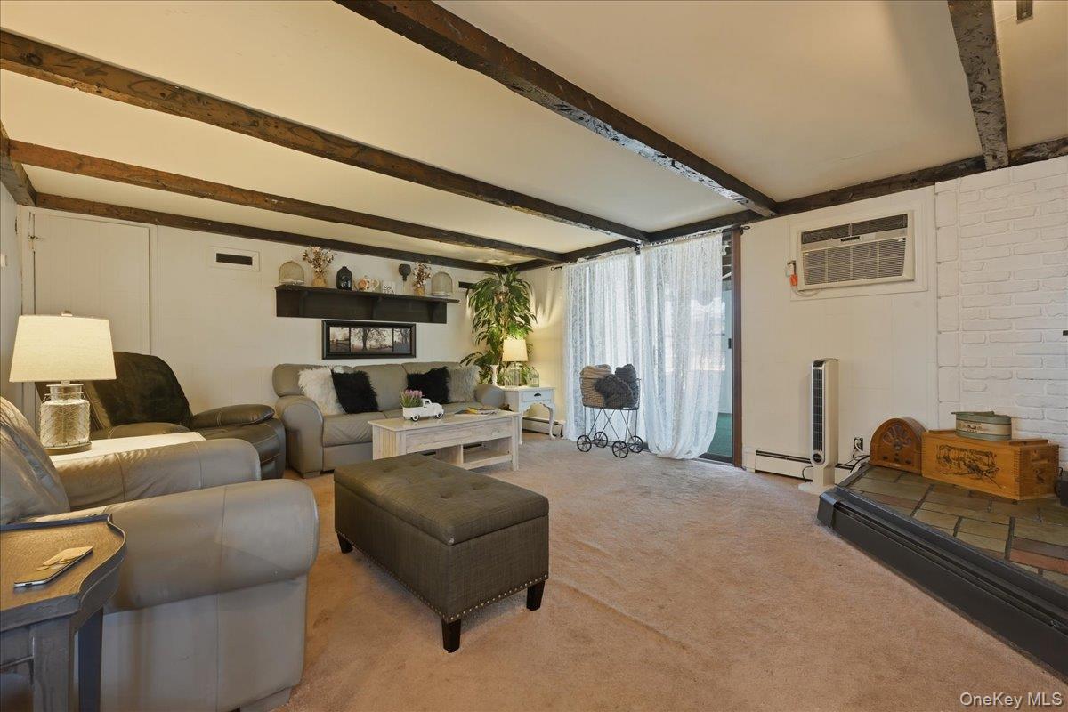 62 Linden Boulevard Property Photo 14