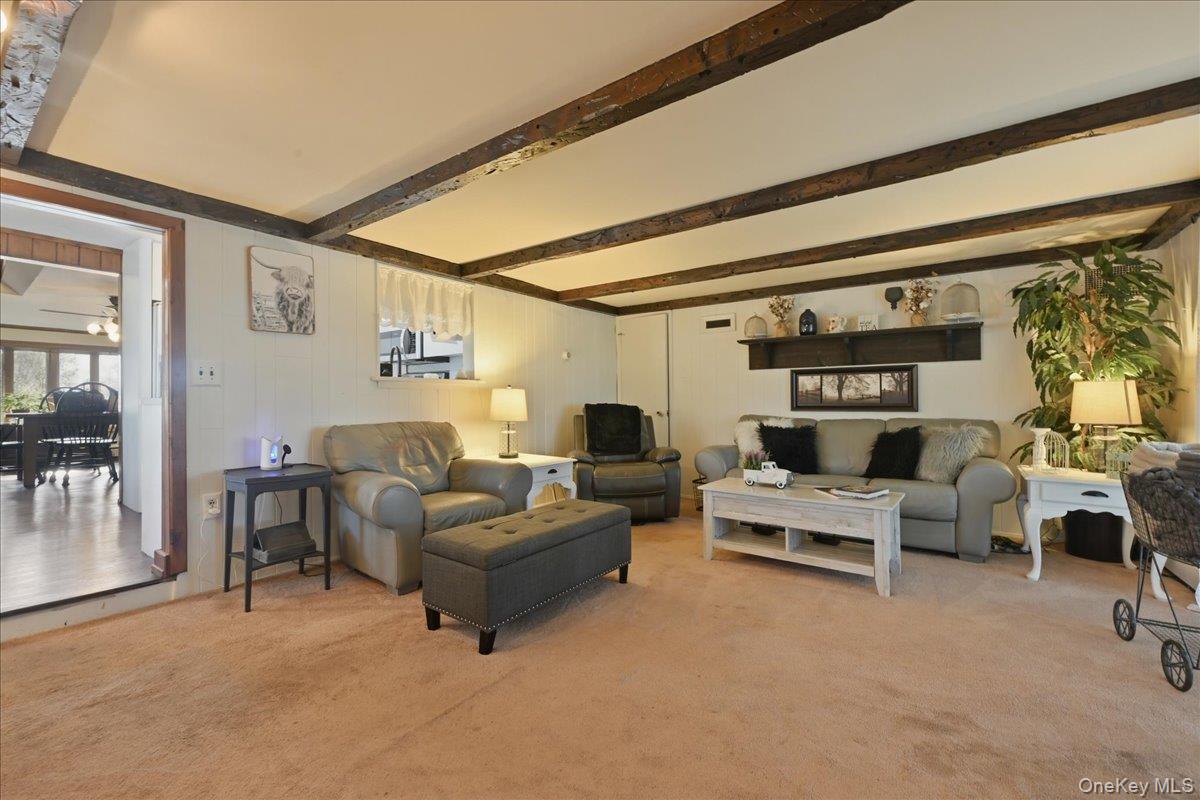 62 Linden Boulevard Property Photo 15