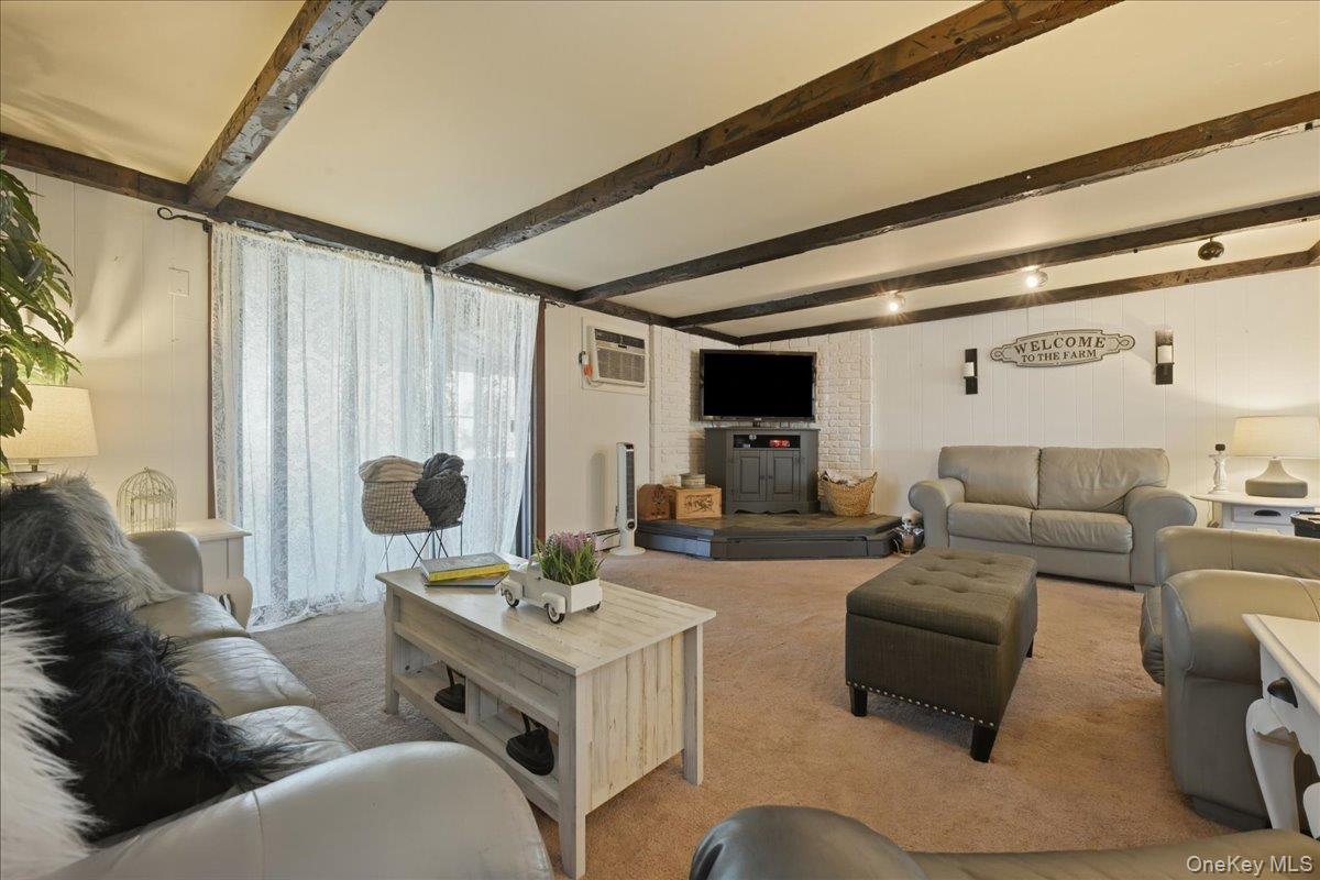 62 Linden Boulevard Property Photo 16