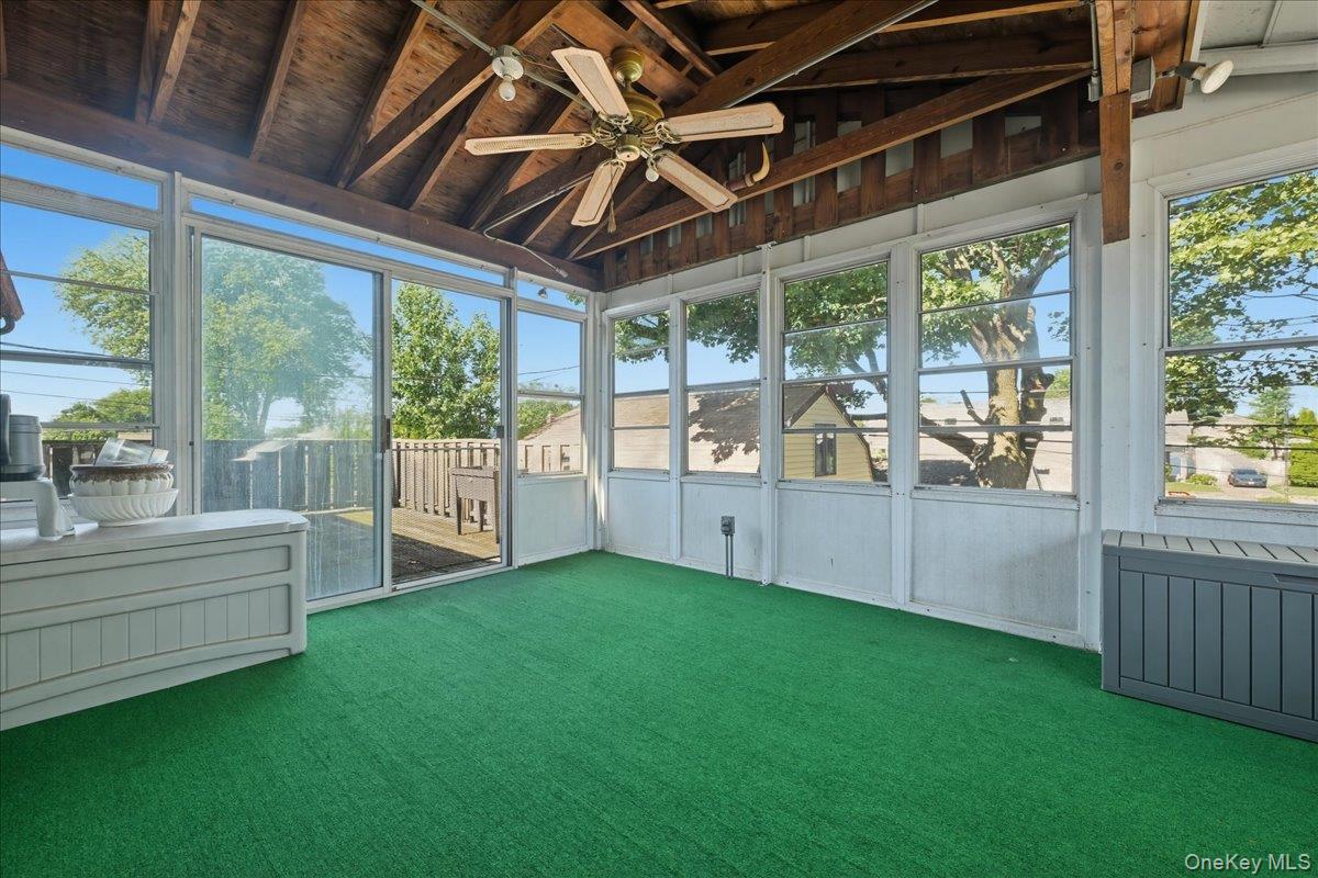 62 Linden Boulevard Property Photo 17