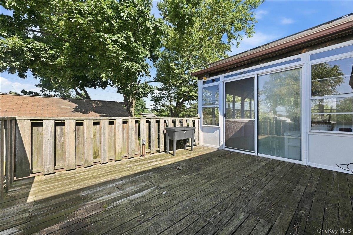 62 Linden Boulevard Property Photo 37