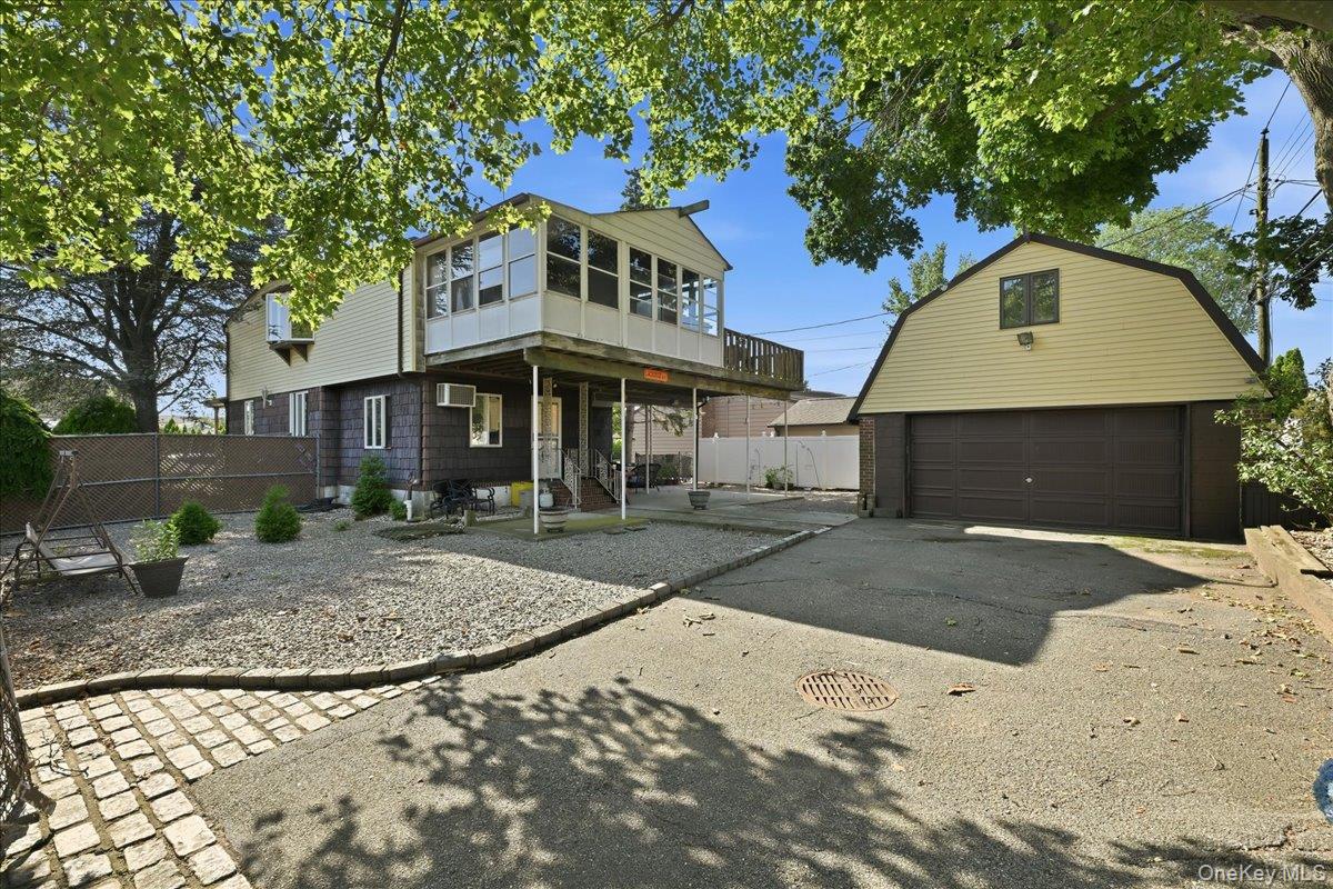 62 Linden Boulevard Property Photo 38