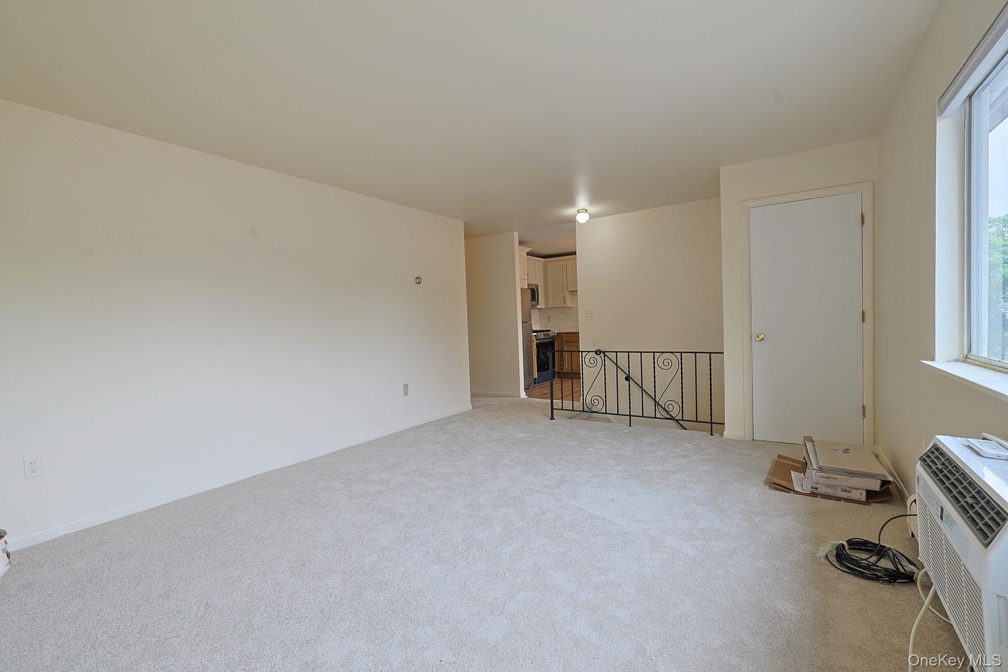 2740 South Road G14 Property Photo 9