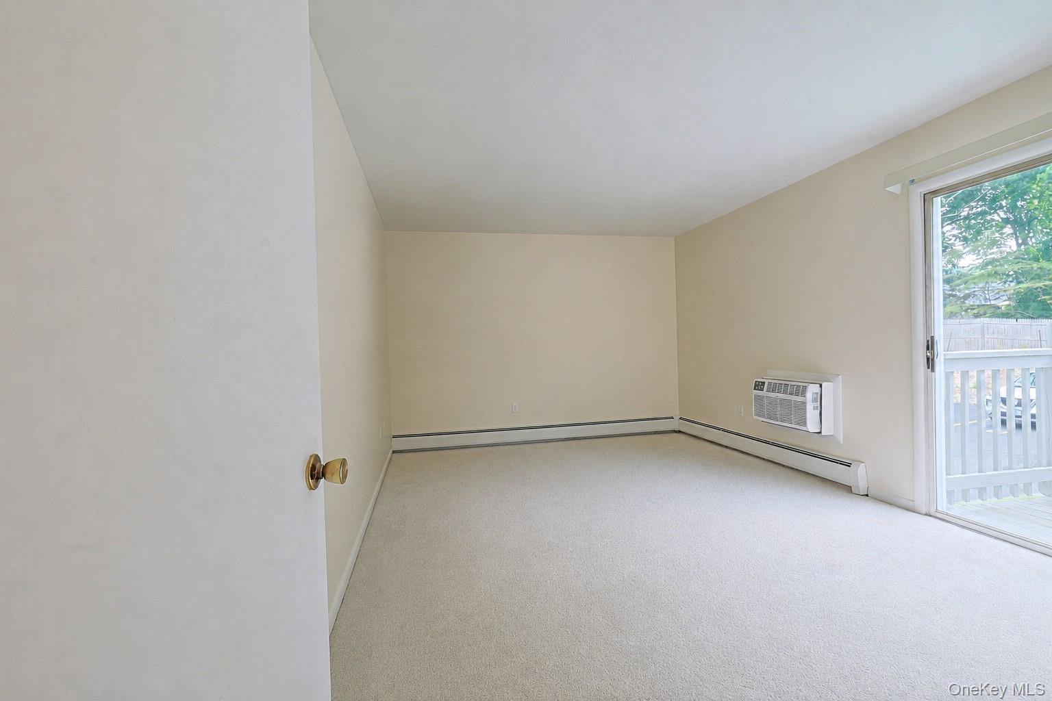 2740 South Road G14 Property Photo 11