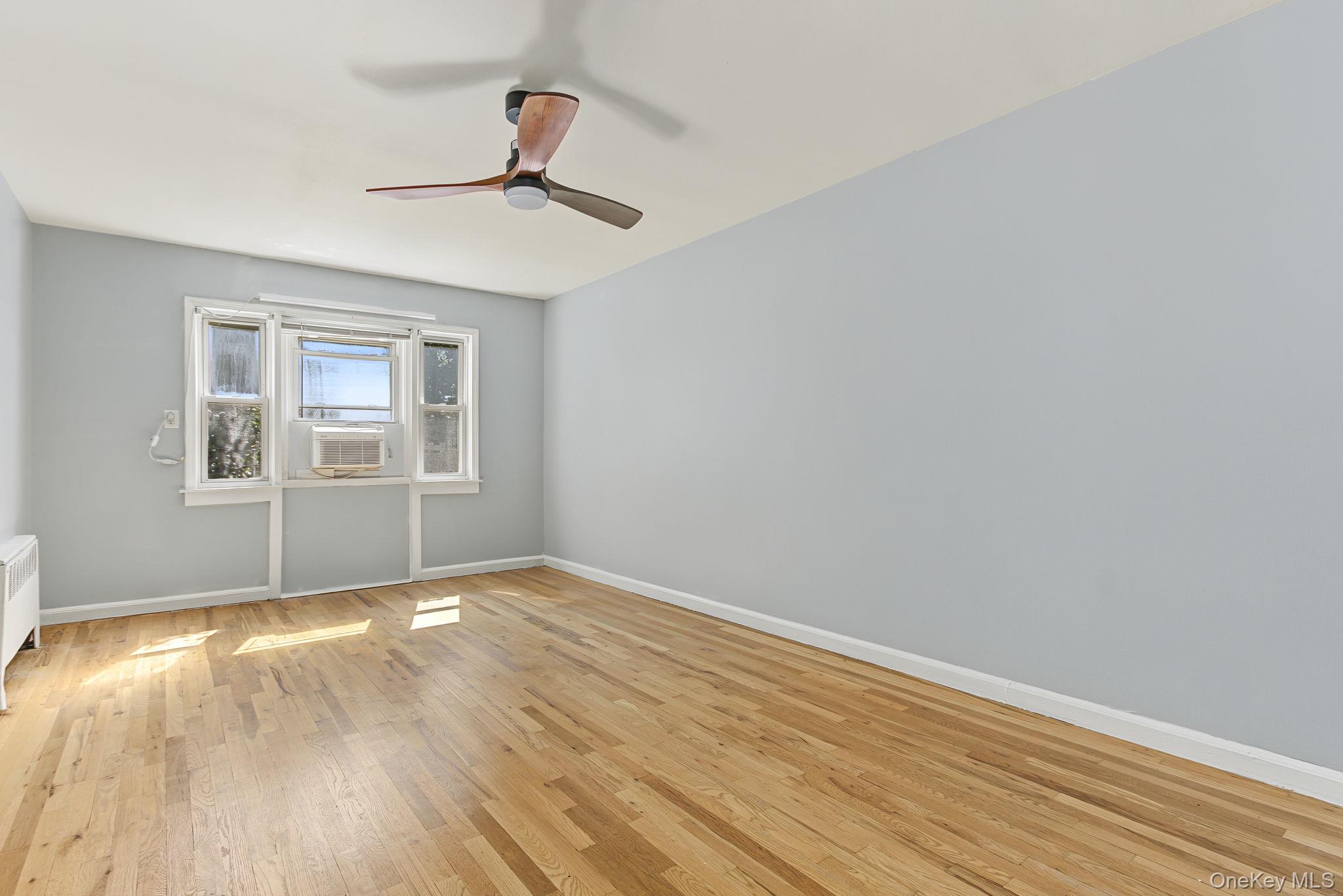 17 Leewood Circle 6r Property Photo 4