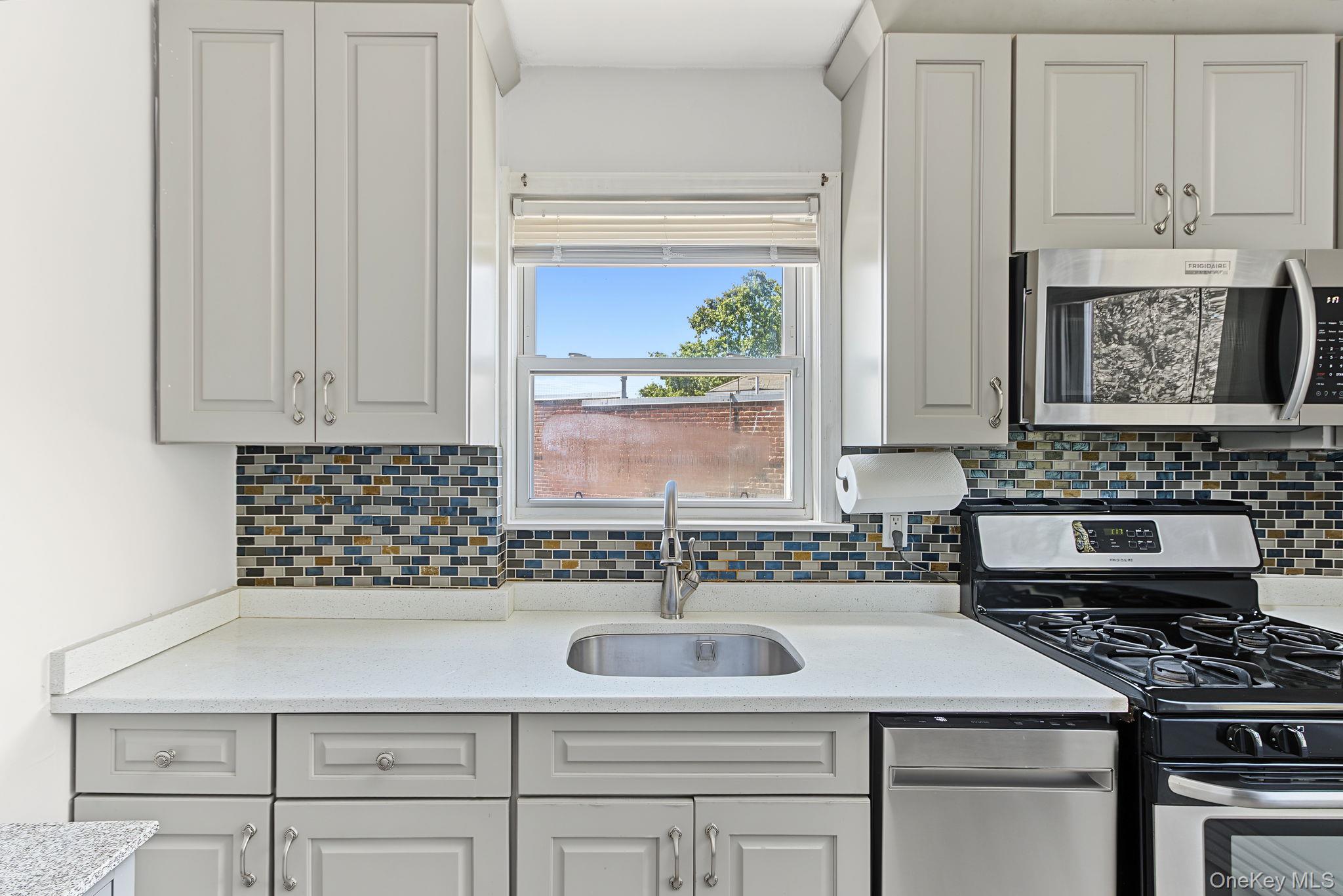 17 Leewood Circle 6r Property Photo 11