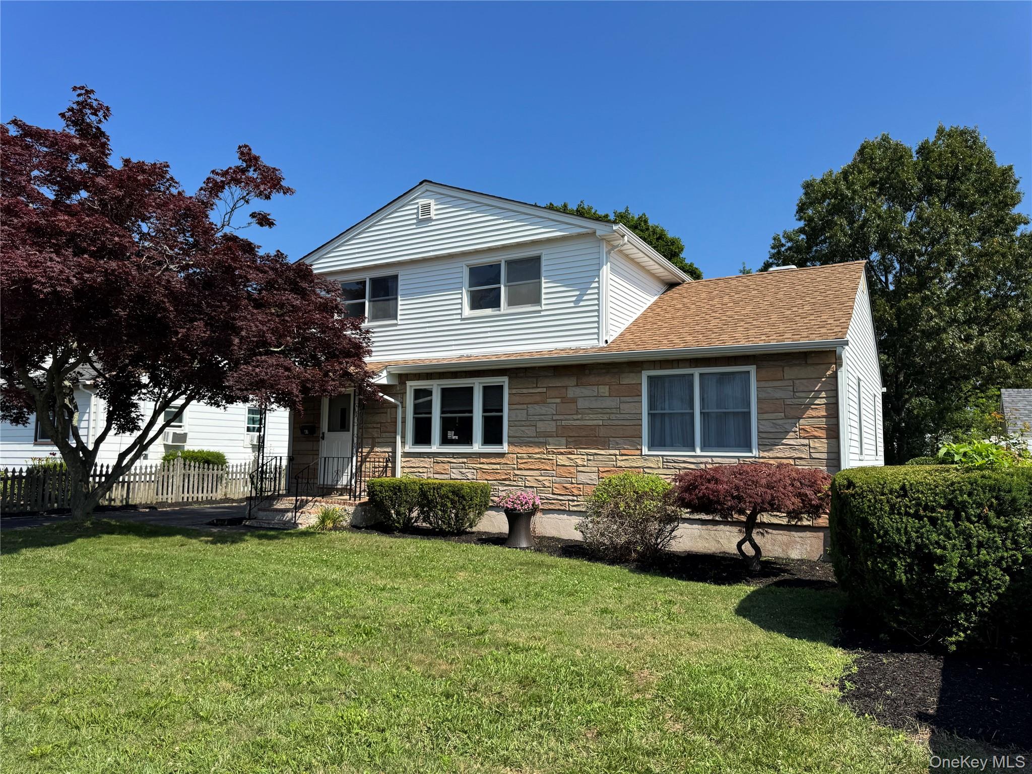 41 Mohawk Drive Property Photo 1