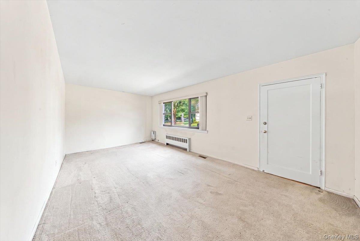 266 Cherry Valley Avenue B1 Property Photo 6