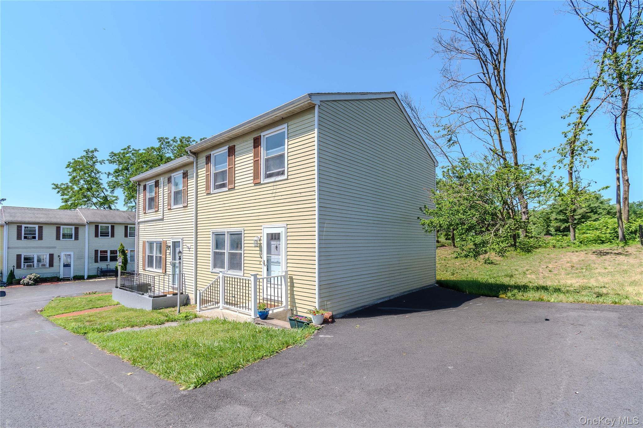 100 Rinaldi Boulevard Property Photo 3