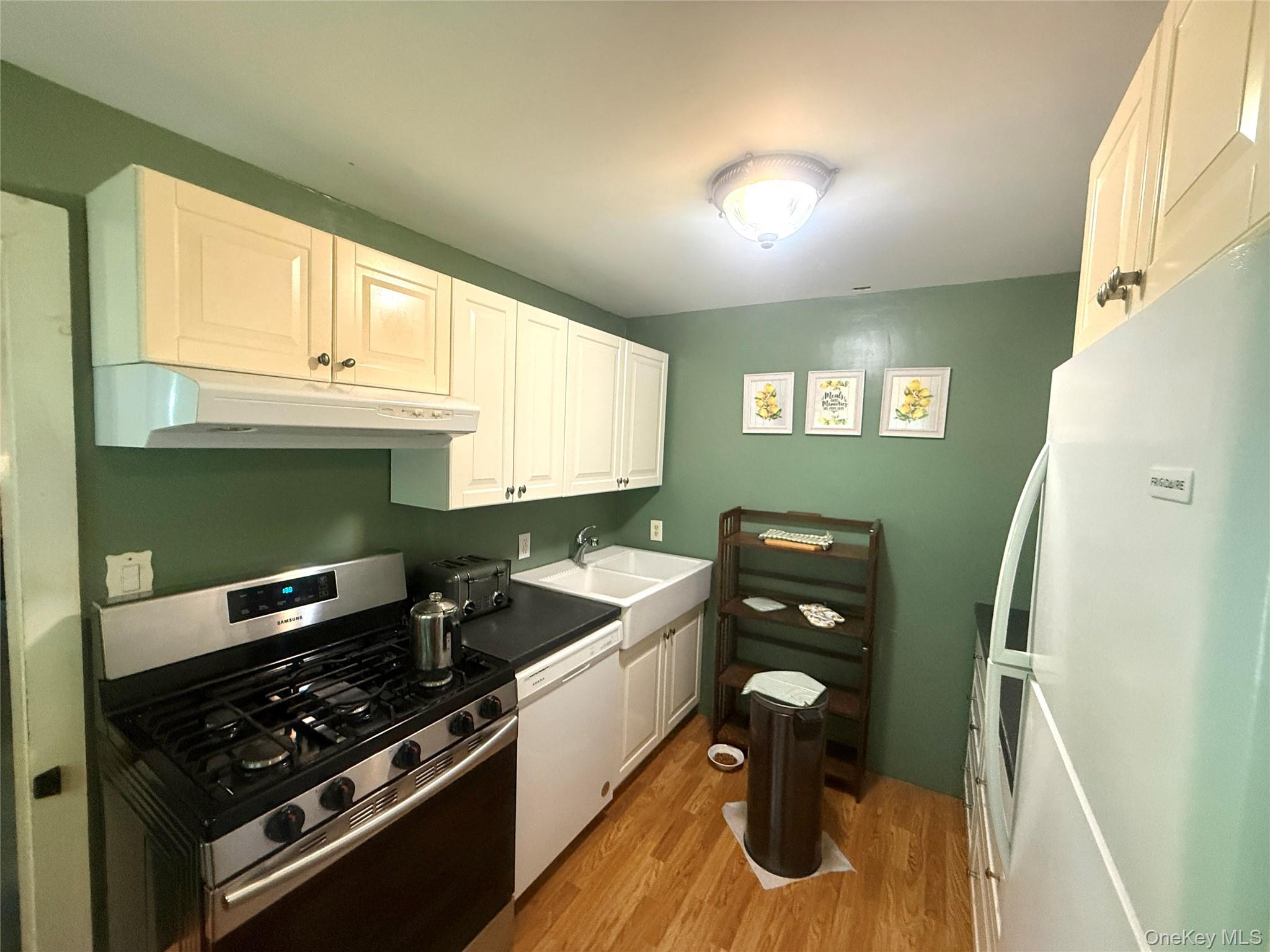 29 White Street Property Photo 24