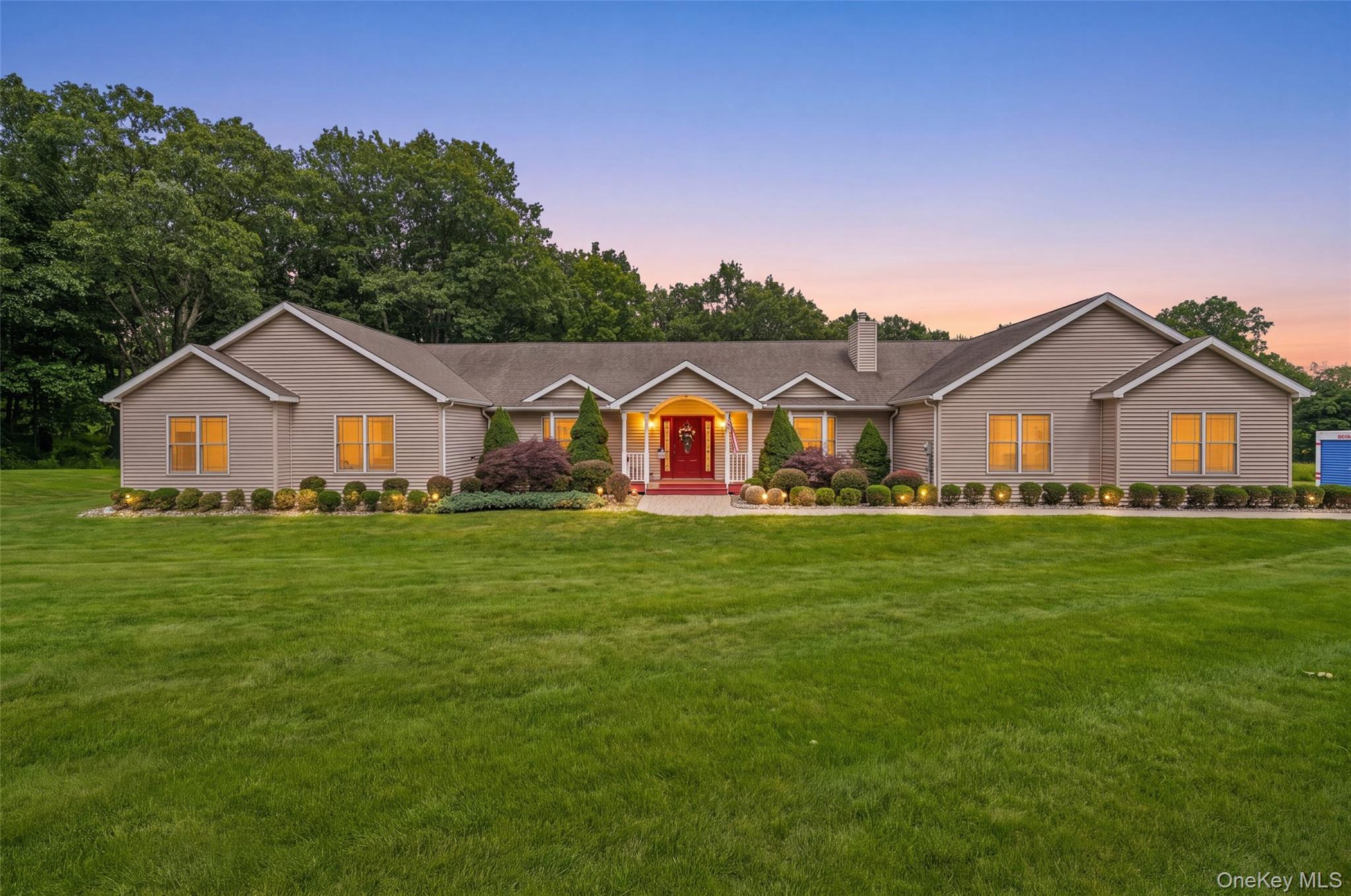 84 Pin Oak Drive Property Photo 1