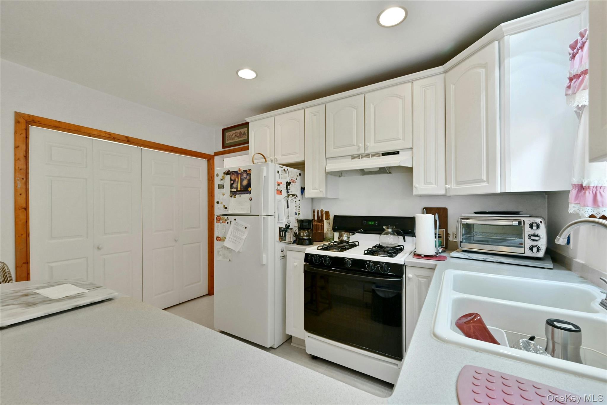 130 Hudson Avenue Property Photo 7