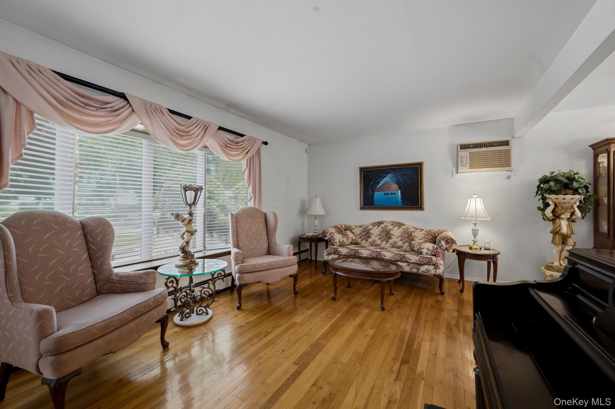 10 Arcadia Drive Property Photo 3