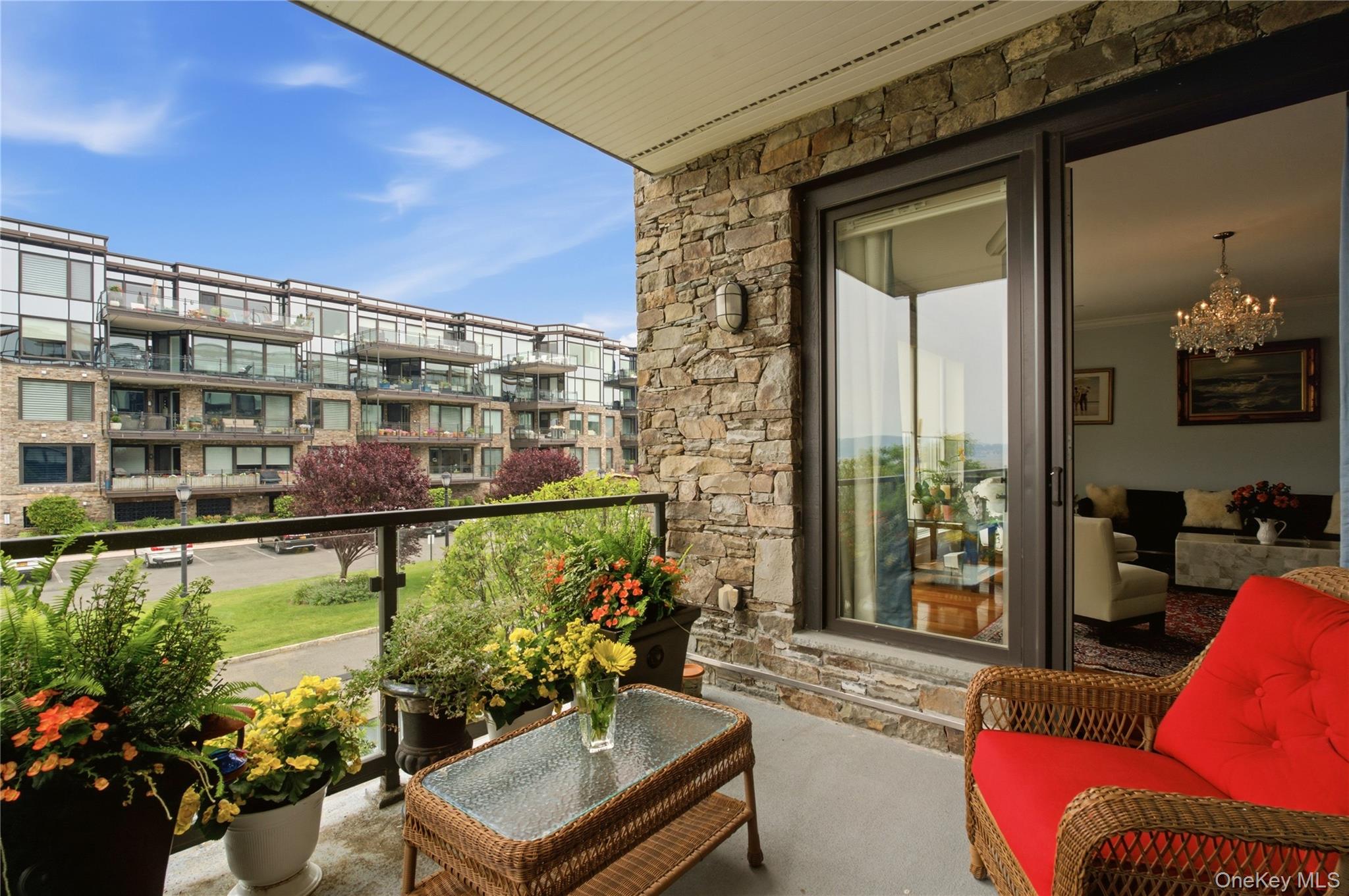 16 Rivers Edge Drive 201 Property Photo 15