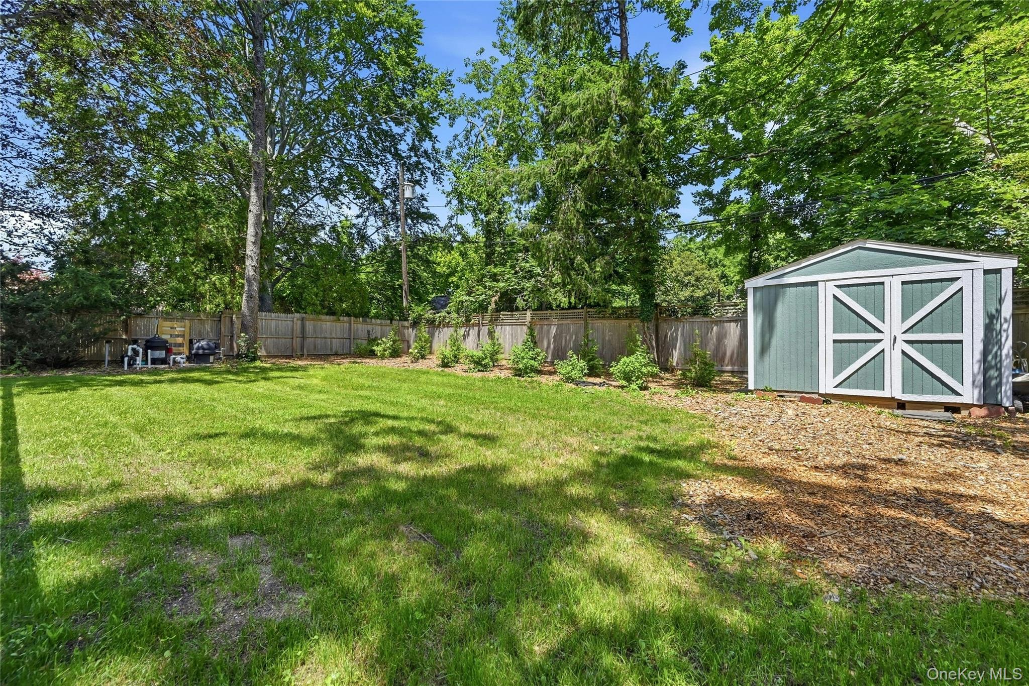 425 Maple Lane Property Photo 38