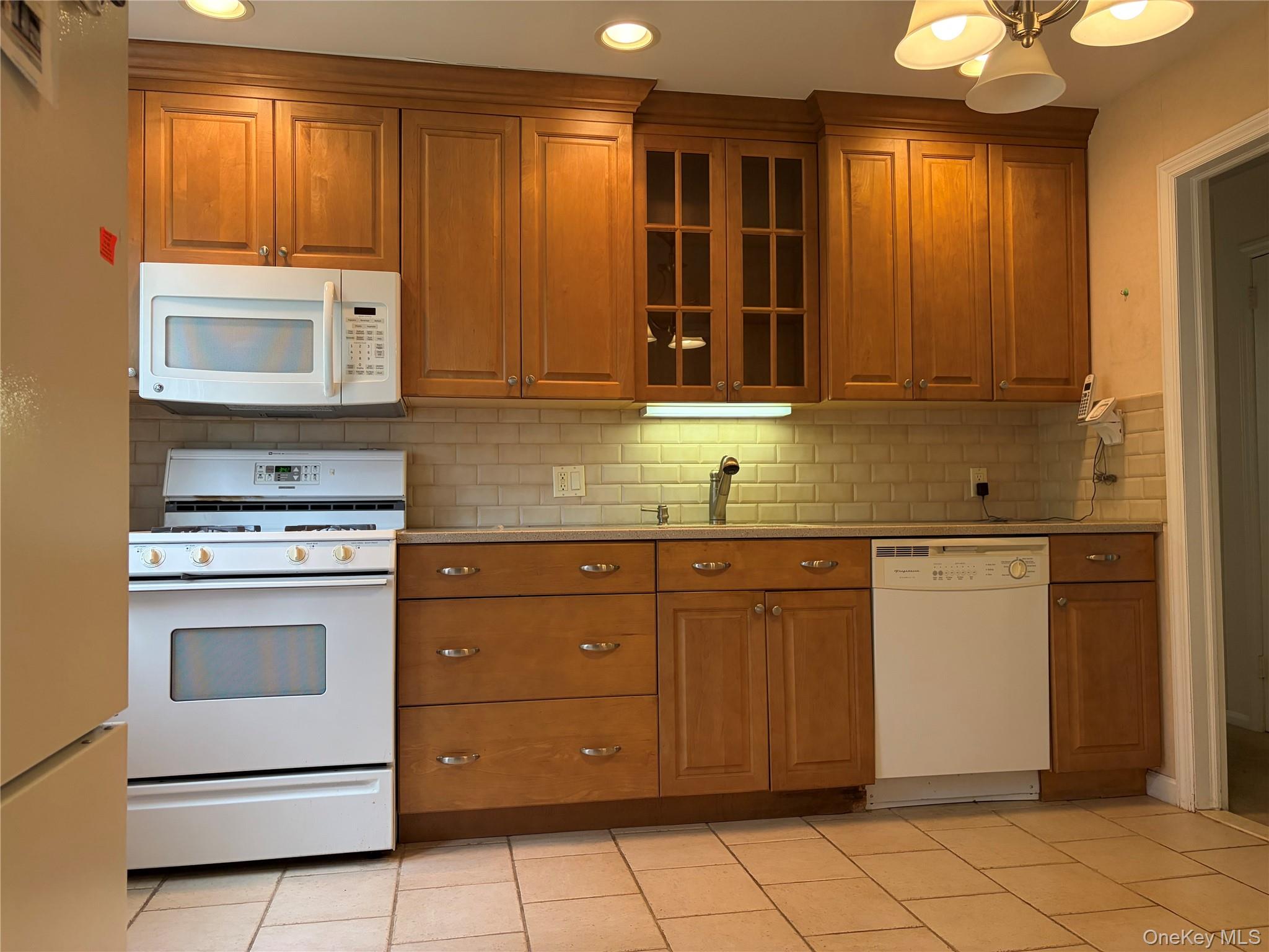 87 Parkway Drive Property Photo 5