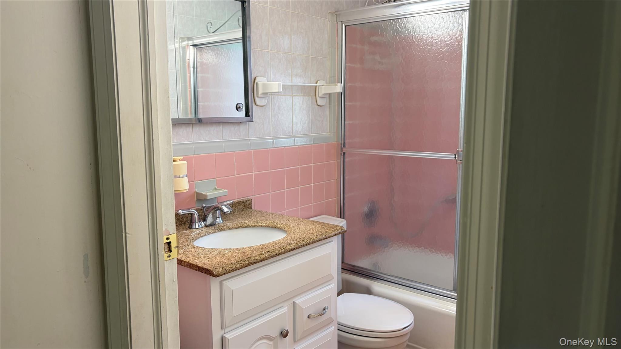 87 Parkway Drive Property Photo 9
