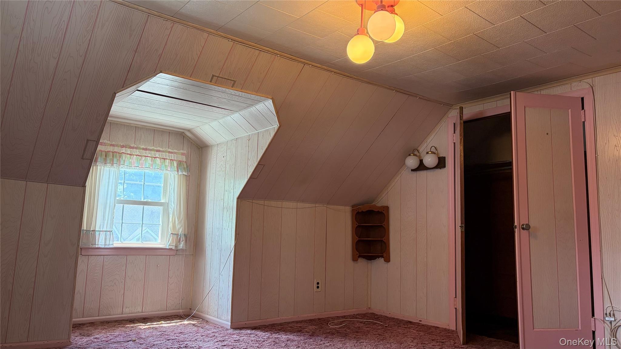 87 Parkway Drive Property Photo 11