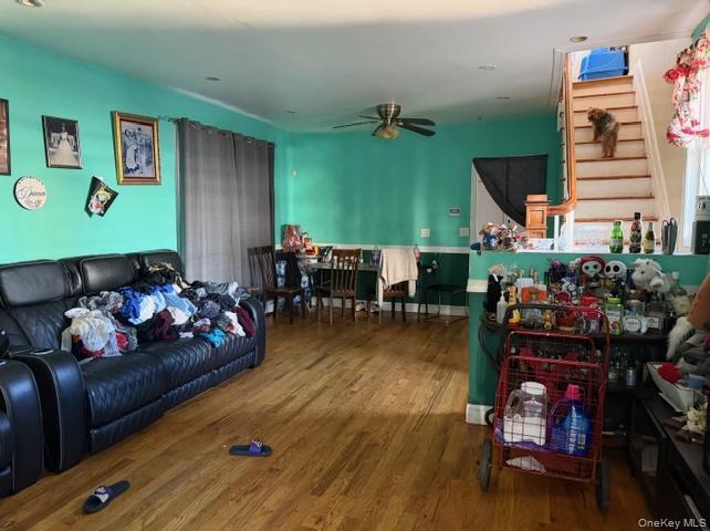 646 E 230th Street Property Photo 5